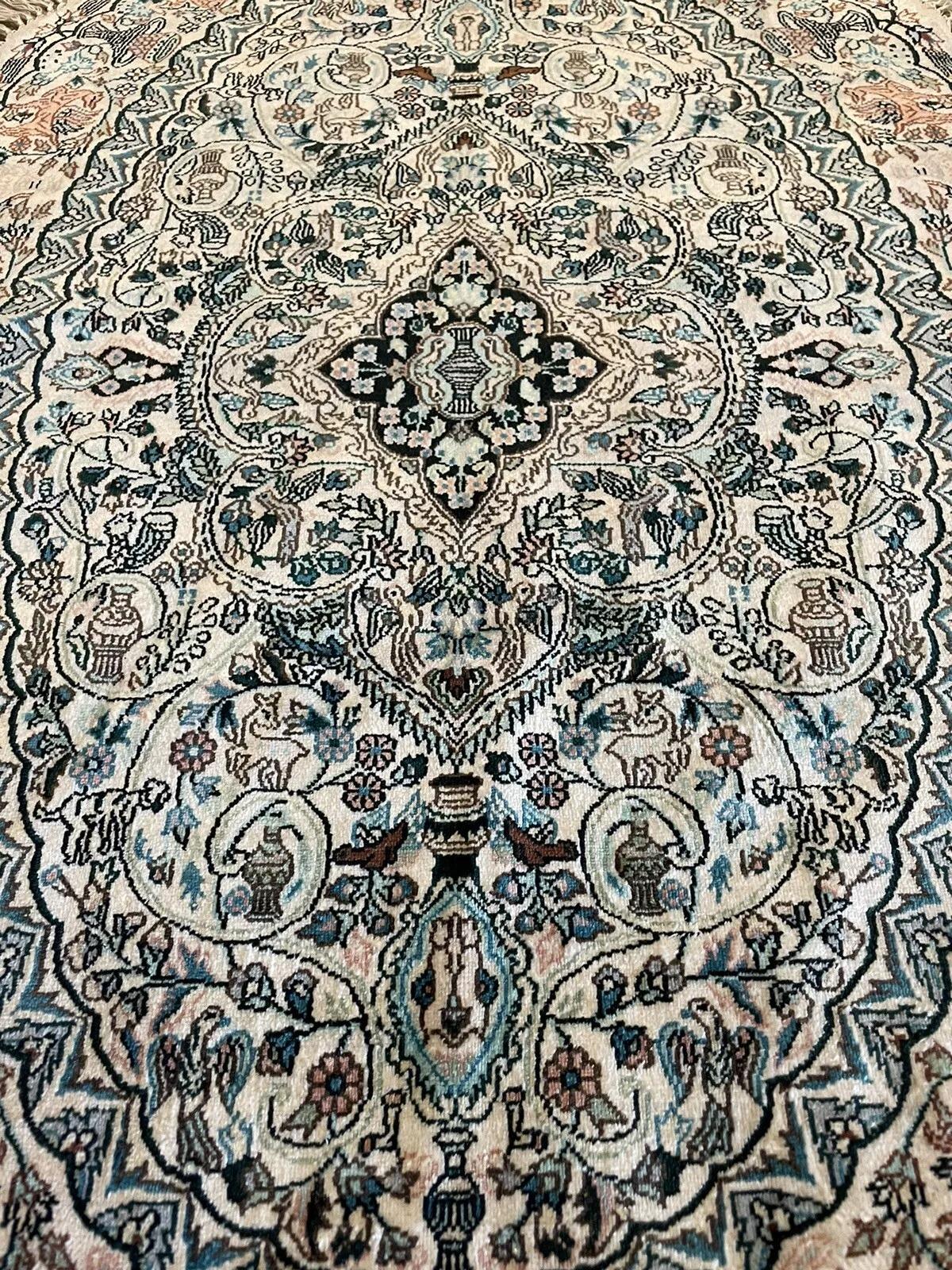 Tappeto di seta persiano Tabriz d'epoca fatto a mano 2,2' x 2,8', anni 1905 - 1N43 in vendita 4