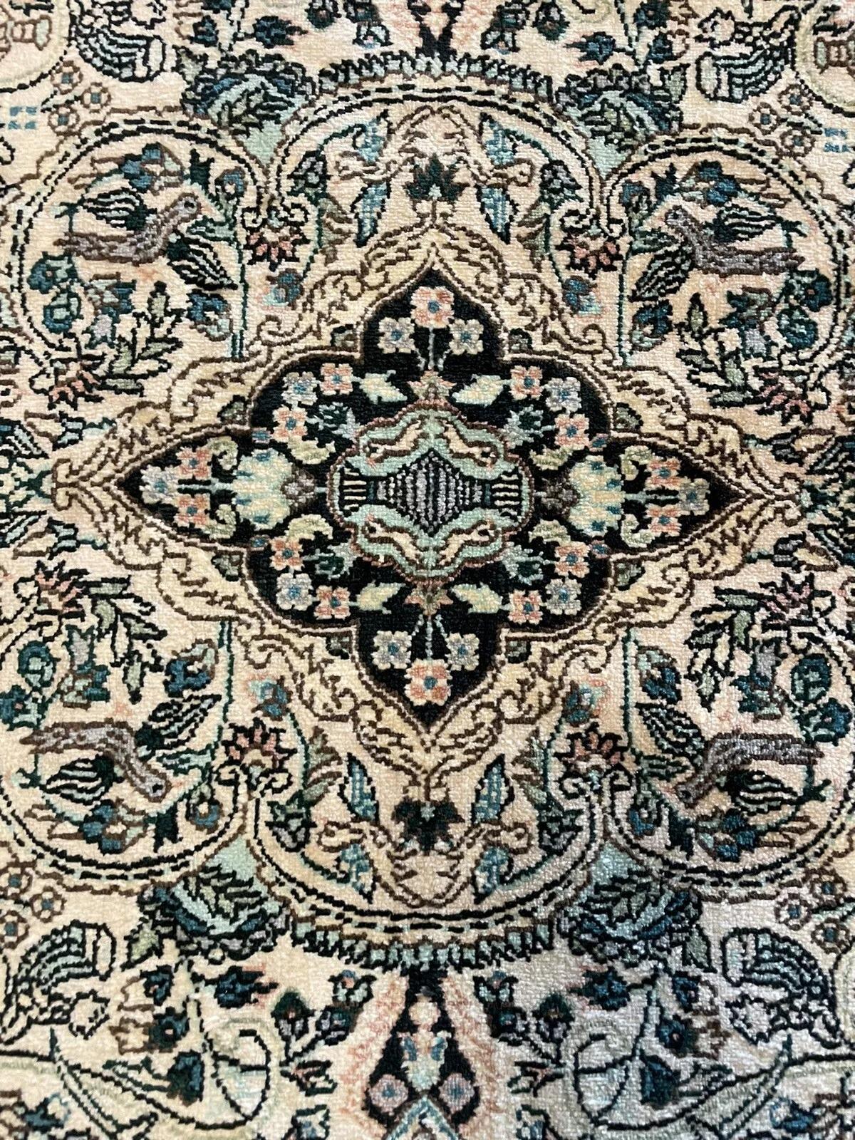 Seta Tappeto di seta persiano Tabriz d'epoca fatto a mano 2,2' x 2,8', anni 1905 - 1N43 in vendita