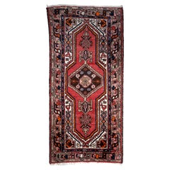 Handgefertigter persischerHamadan-Teppich im Vintage-Stil 3' x 6,4' (93cm x 196cm) 1970er Jahre -1C1068