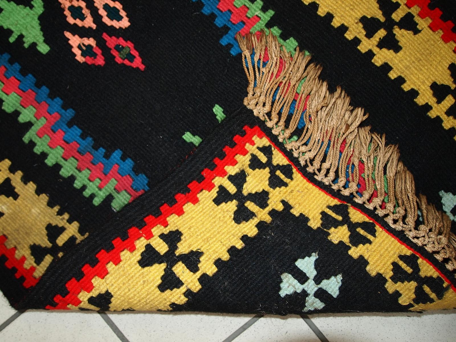 Handmade Vintage Prayer Turkish Anatolian Kilim, 1970s, 1C711 In Good Condition For Sale In Bordeaux, FR