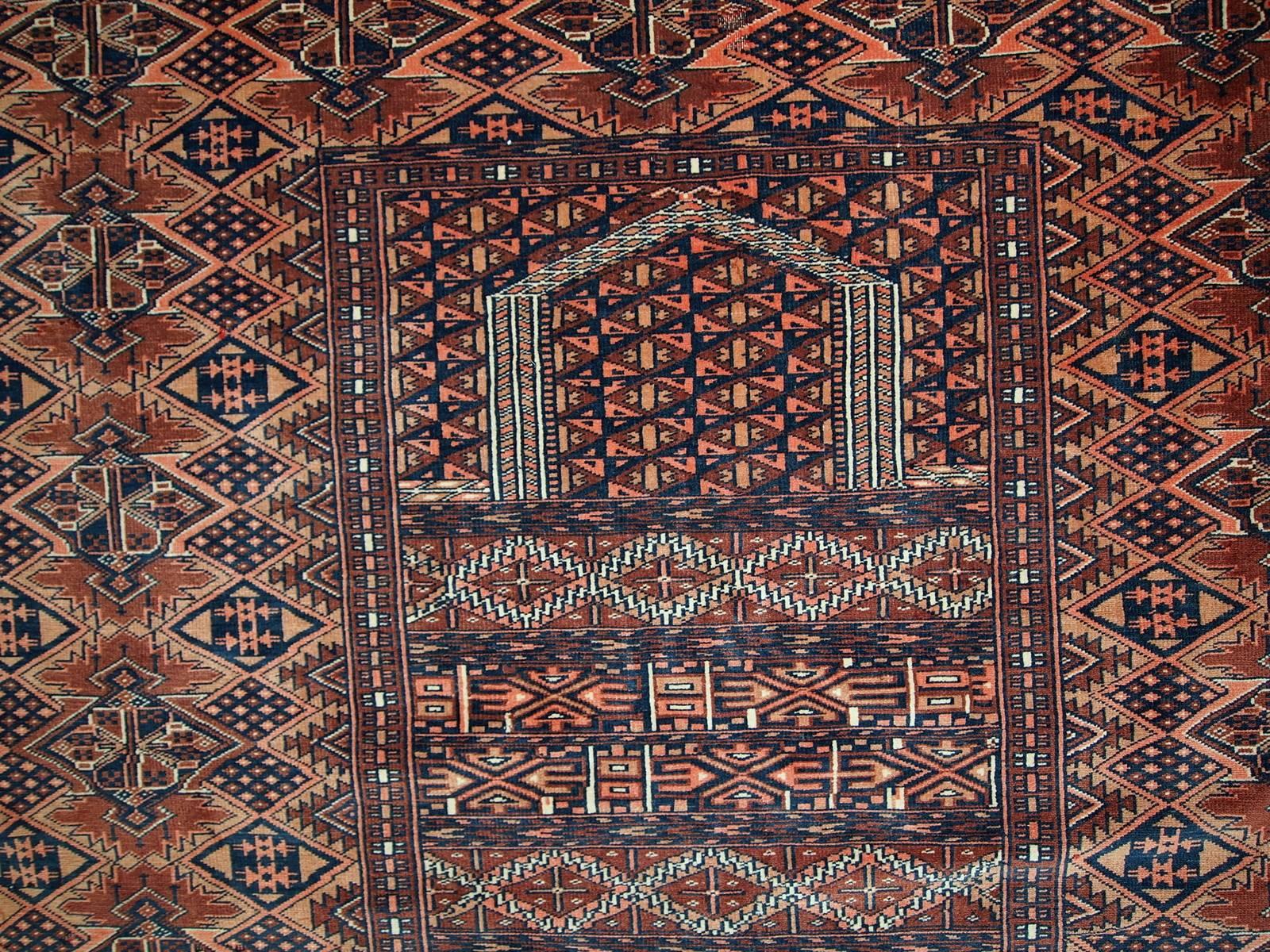 20th Century Handmade Vintage Prayer Turkmen Hachli Rug, 1940s, 1C562 For Sale