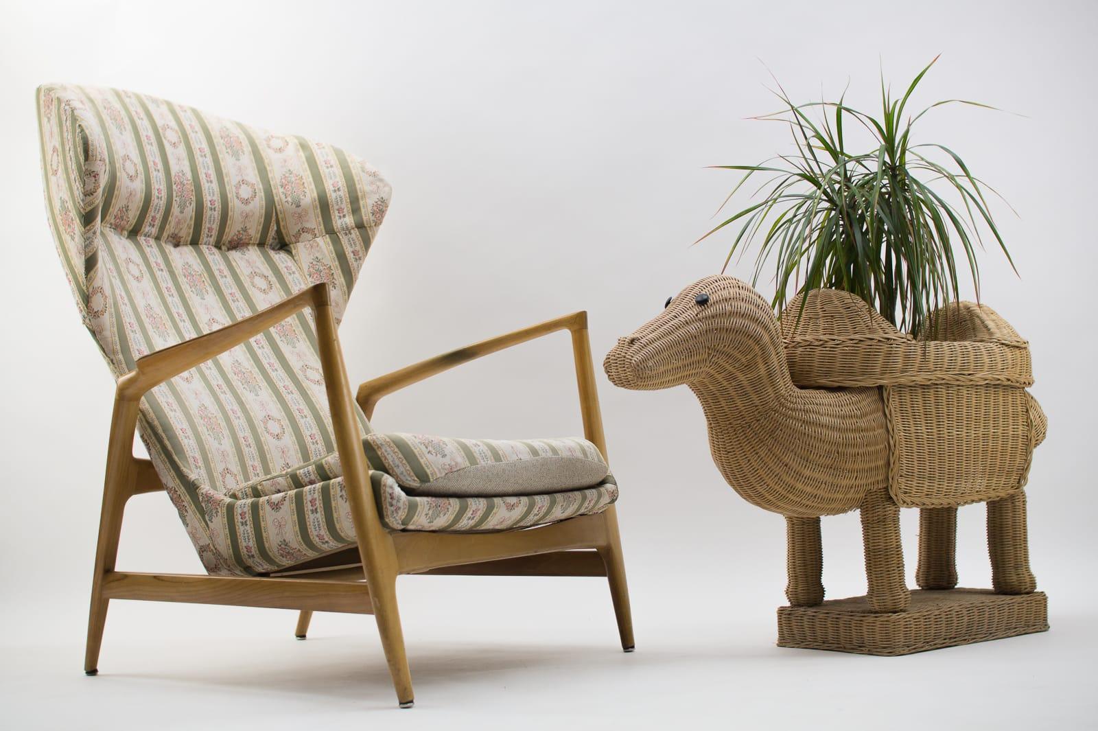 Rotin Jardinière en rotin camel vintage faite à la main, Italie, années 1960 en vente