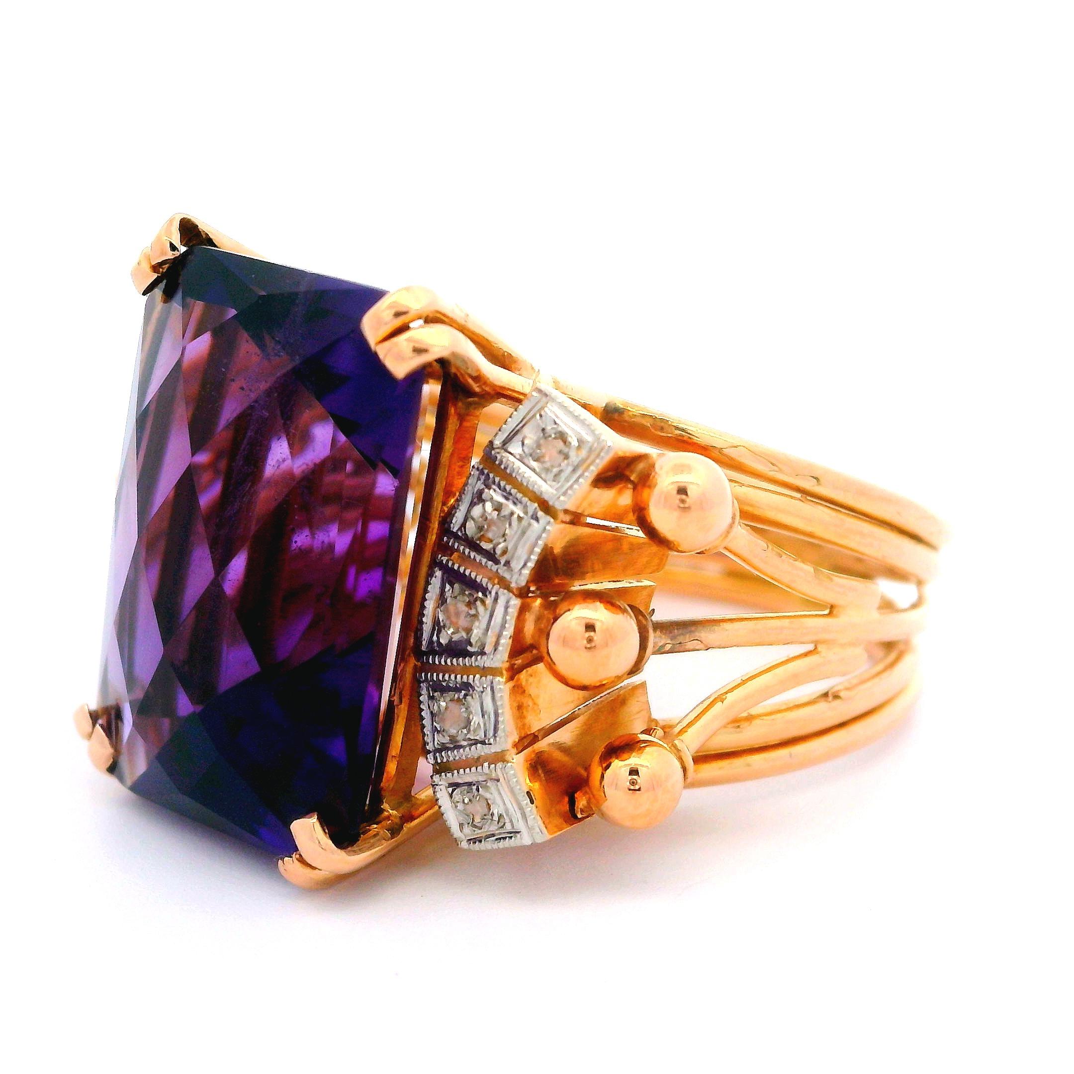 Handmade Vintage Retro 18k Rosy Yellow Gold Amethyst & Diamonds Cocktail Ring For Sale 2