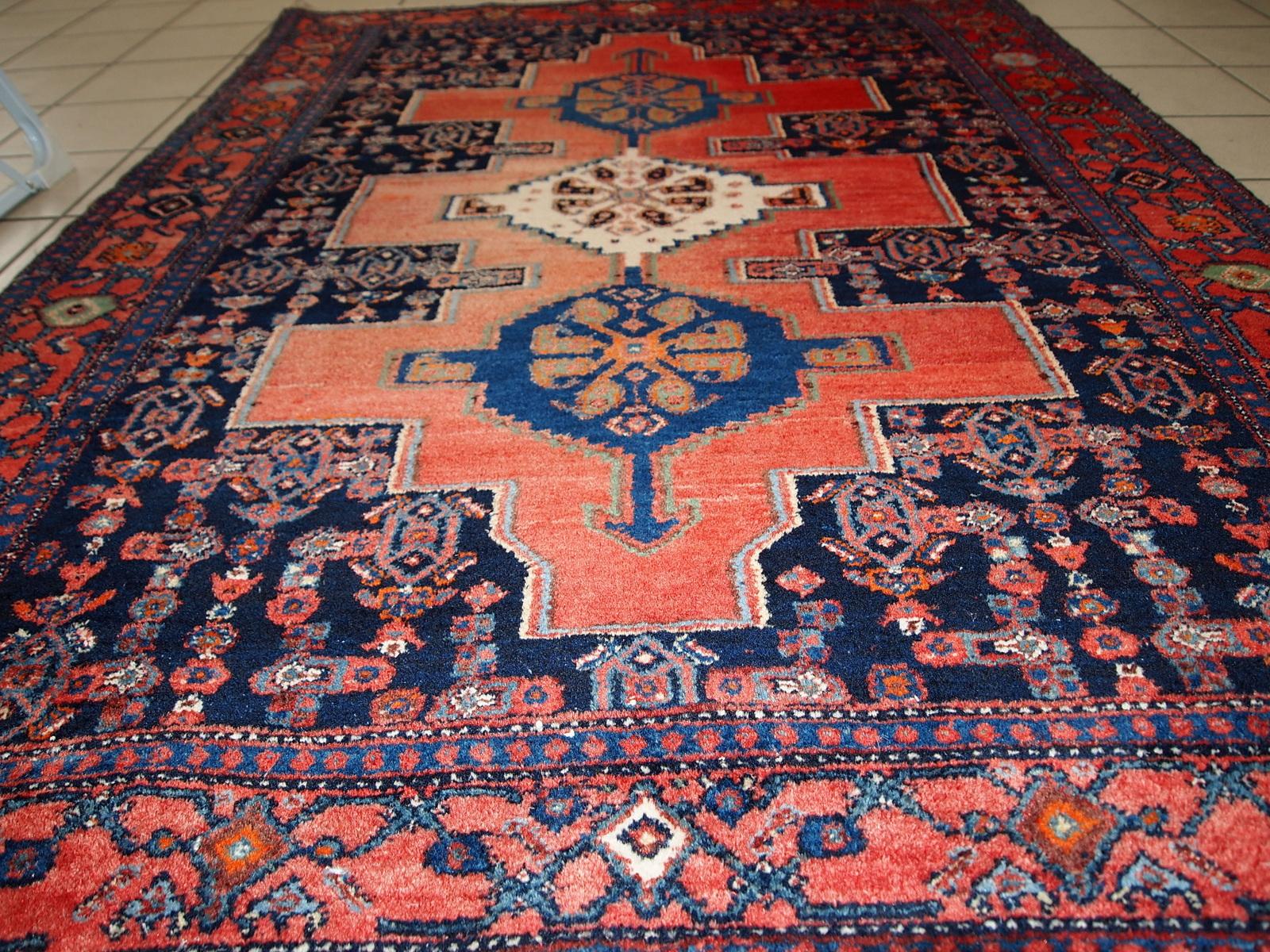 Handgefertigter Vintage-Teppich im Senneh-Stil:: 1960er Jahre:: 1C679 (Indisch) im Angebot