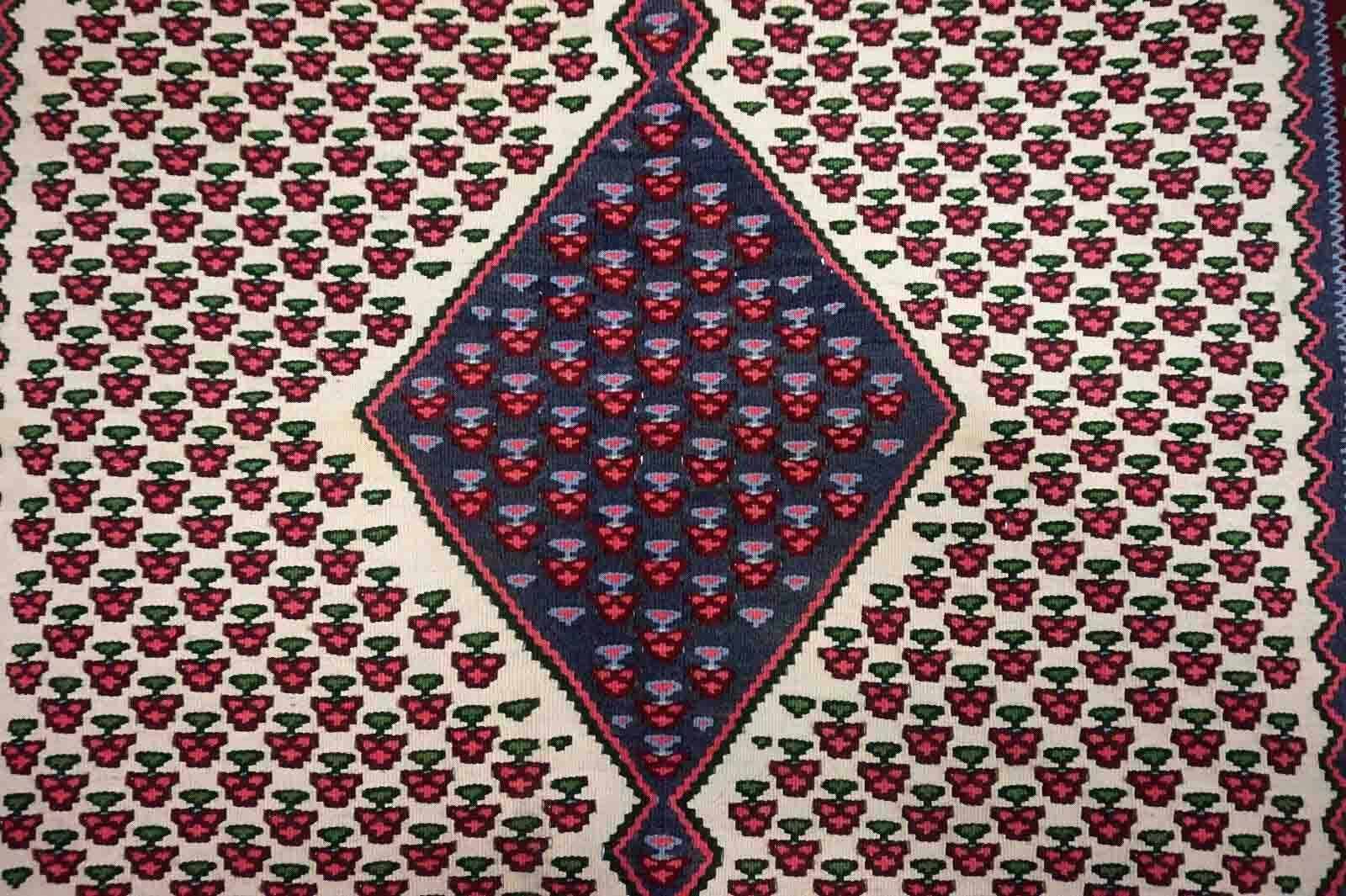 Handgefertigter Vintage-Teppich im Senneh-Stil, 1970er Jahre, 1D34 (Handgeknüpft) im Angebot