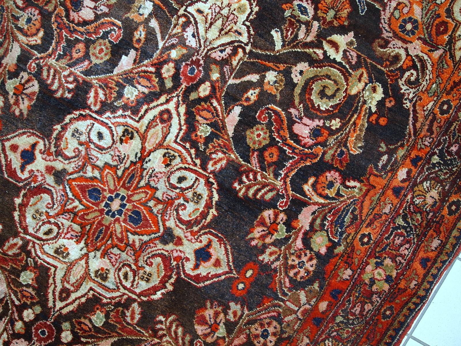Handgefertigter Vintage-Teppich im Täbris-Stil, 1950er Jahre, 1C423 im Zustand „Gut“ im Angebot in Bordeaux, FR