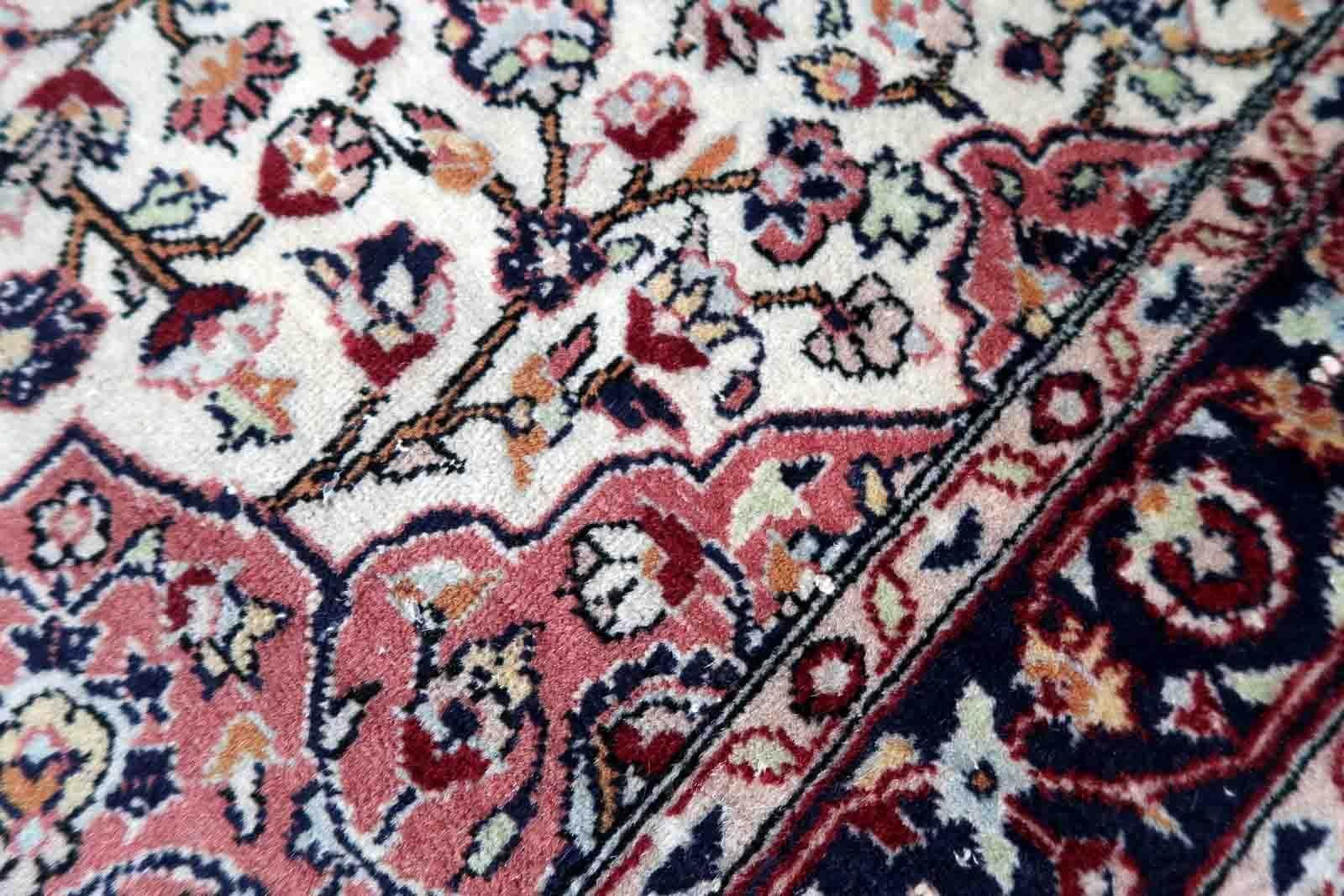Handgefertigter Vintage-Teppich im Täbris-Stil, 1960er Jahre, 1C853 im Zustand „Gut“ im Angebot in Bordeaux, FR