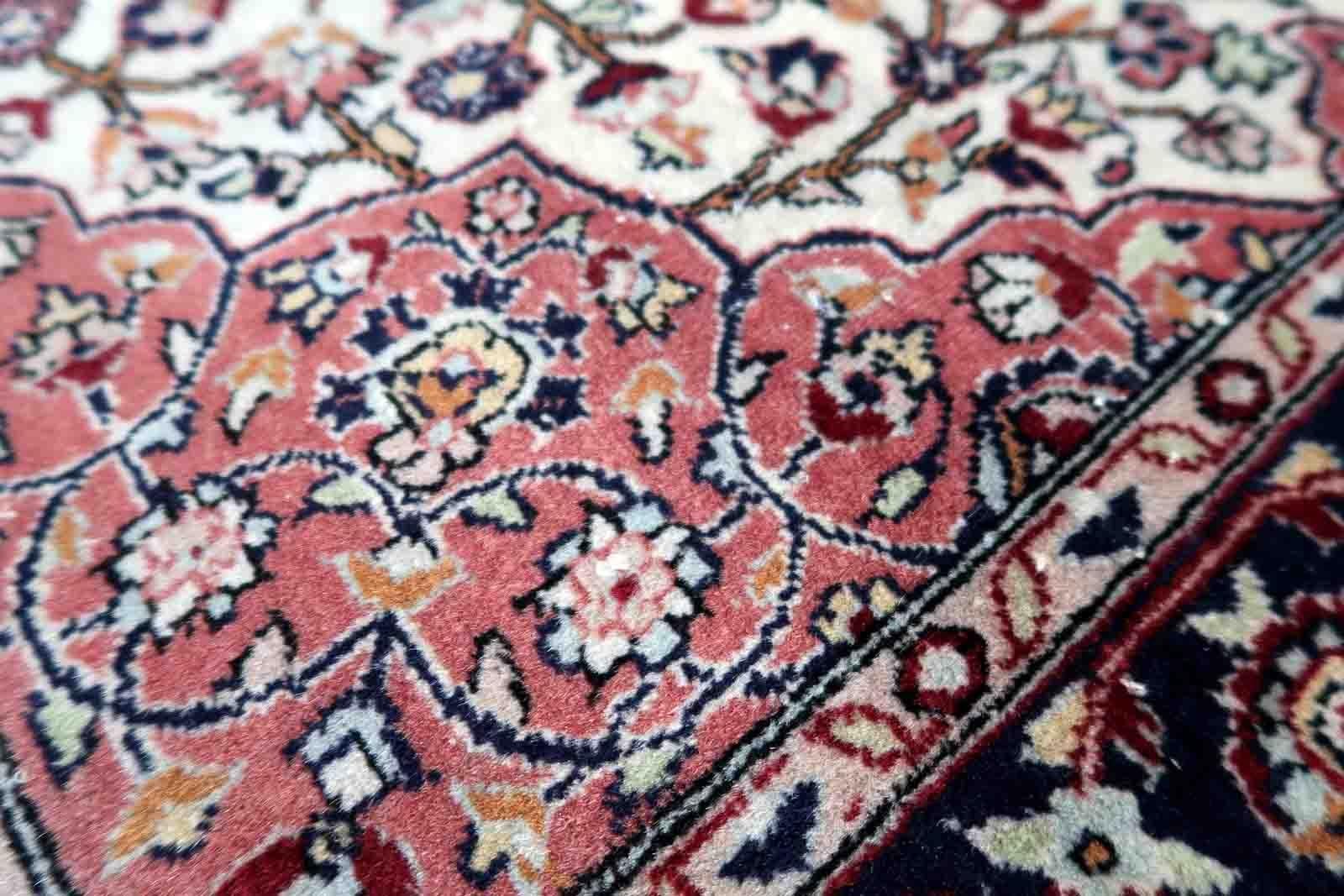 Handgefertigter Vintage-Teppich im Täbris-Stil, 1960er Jahre, 1C853 (Mitte des 20. Jahrhunderts) im Angebot