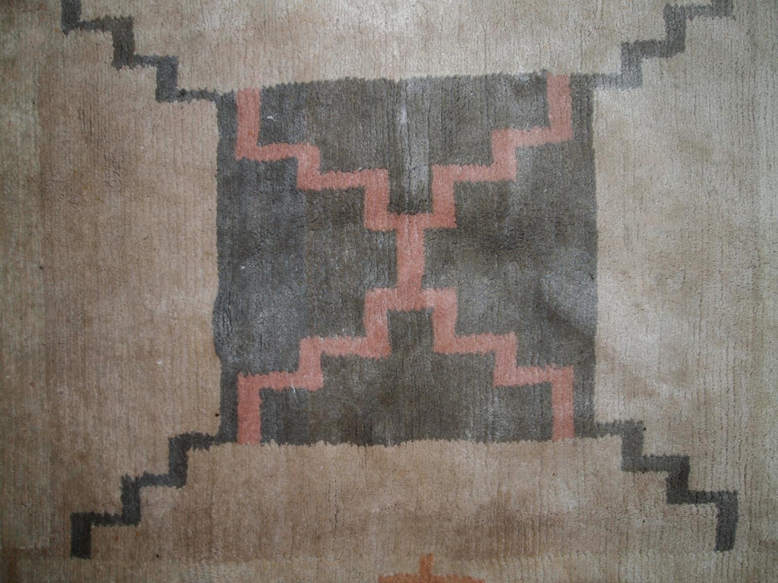 Handmade Vintage Tibetan Khaden Rug, 1960s, 1C504 In Good Condition For Sale In Bordeaux, FR