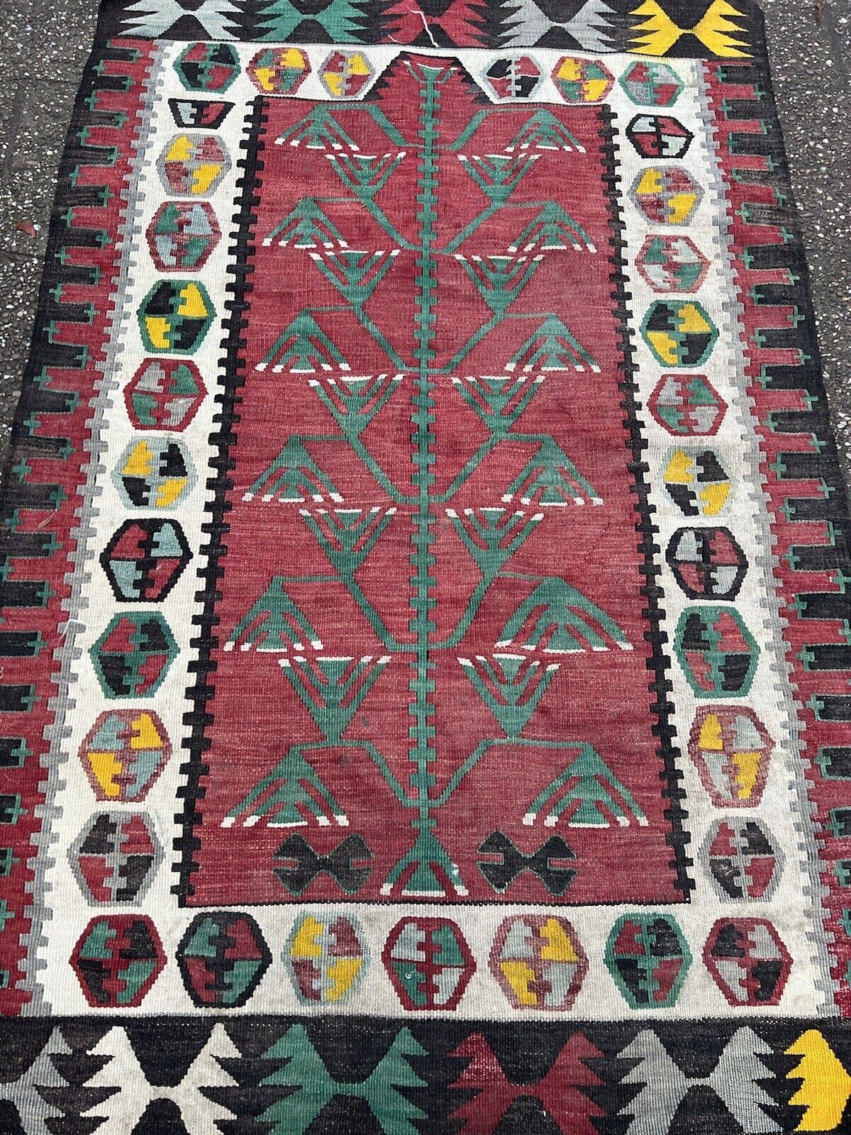 Late 20th Century Handmade Vintage Turkish Anatolian Kilim Rug 3' x 4.7', 1970s - 1S62 For Sale