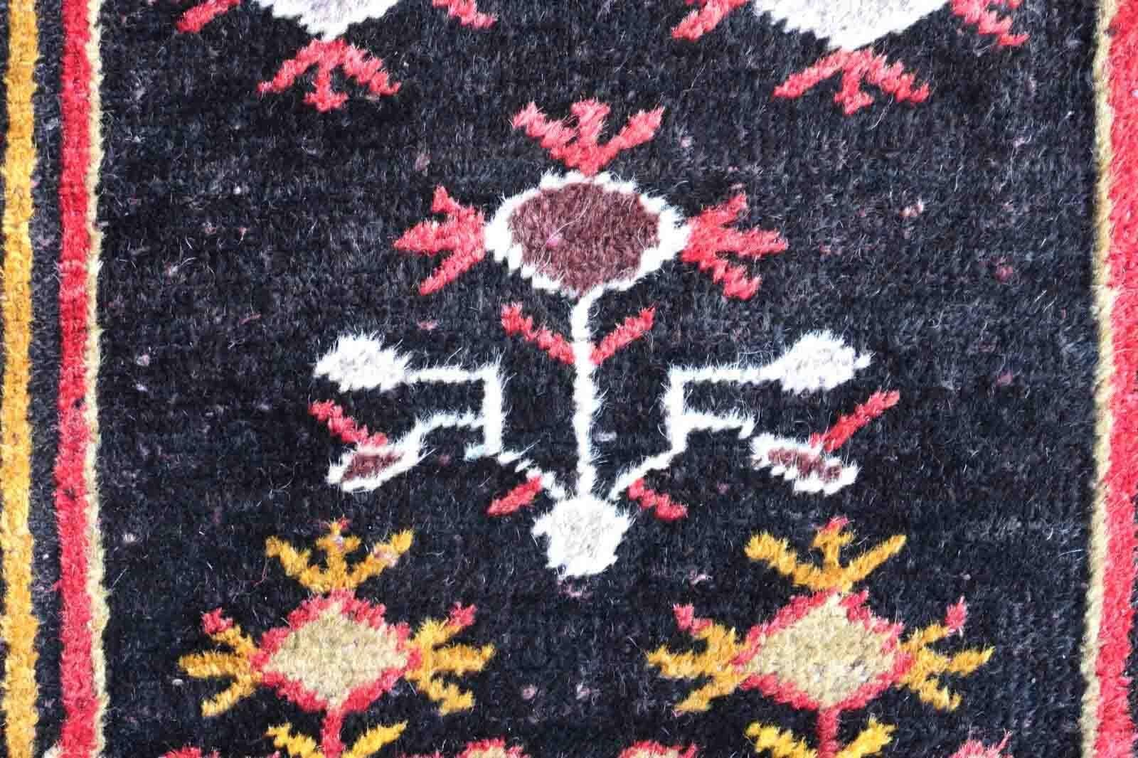 Handmade Vintage Turkish Anatolian Rug, 1950s, 1P106 In Good Condition For Sale In Bordeaux, FR