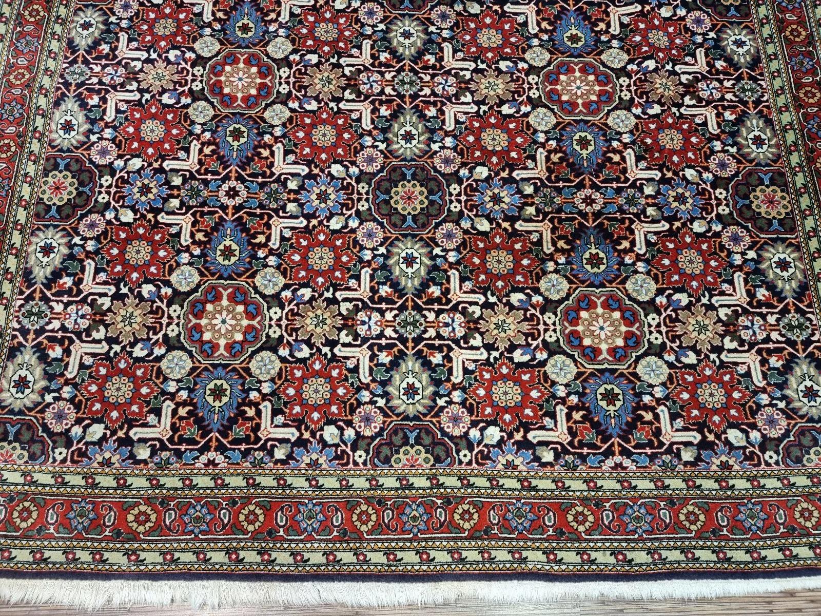 Handmade Vintage Turkish Hereke Rug 6.7' x 10.1' 1980s - 1D193 In Good Condition For Sale In Bordeaux, FR