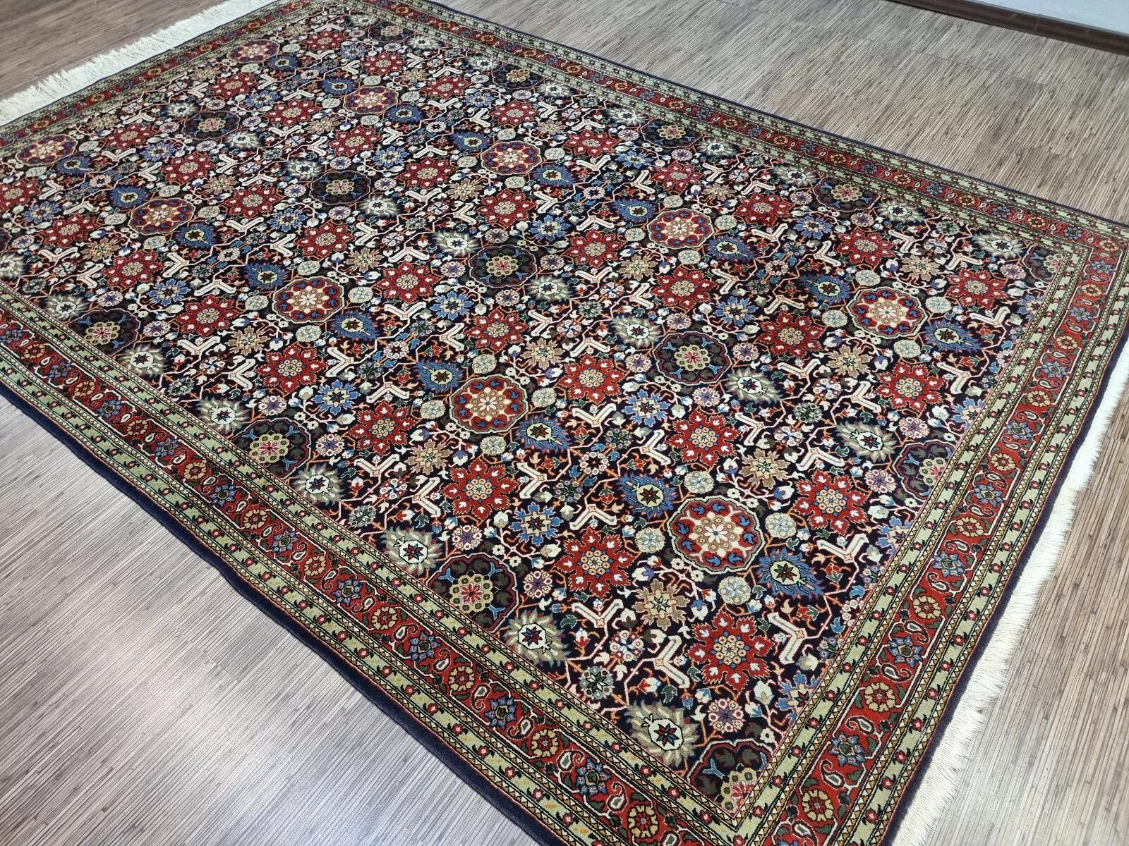 Handmade Vintage Turkish Hereke Rug 6.7' x 10.1' 1980s - 1D193 For Sale 3