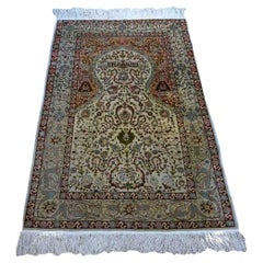 Tapis de prière en soie turque Hereke, fait main, années 1950, 1D11