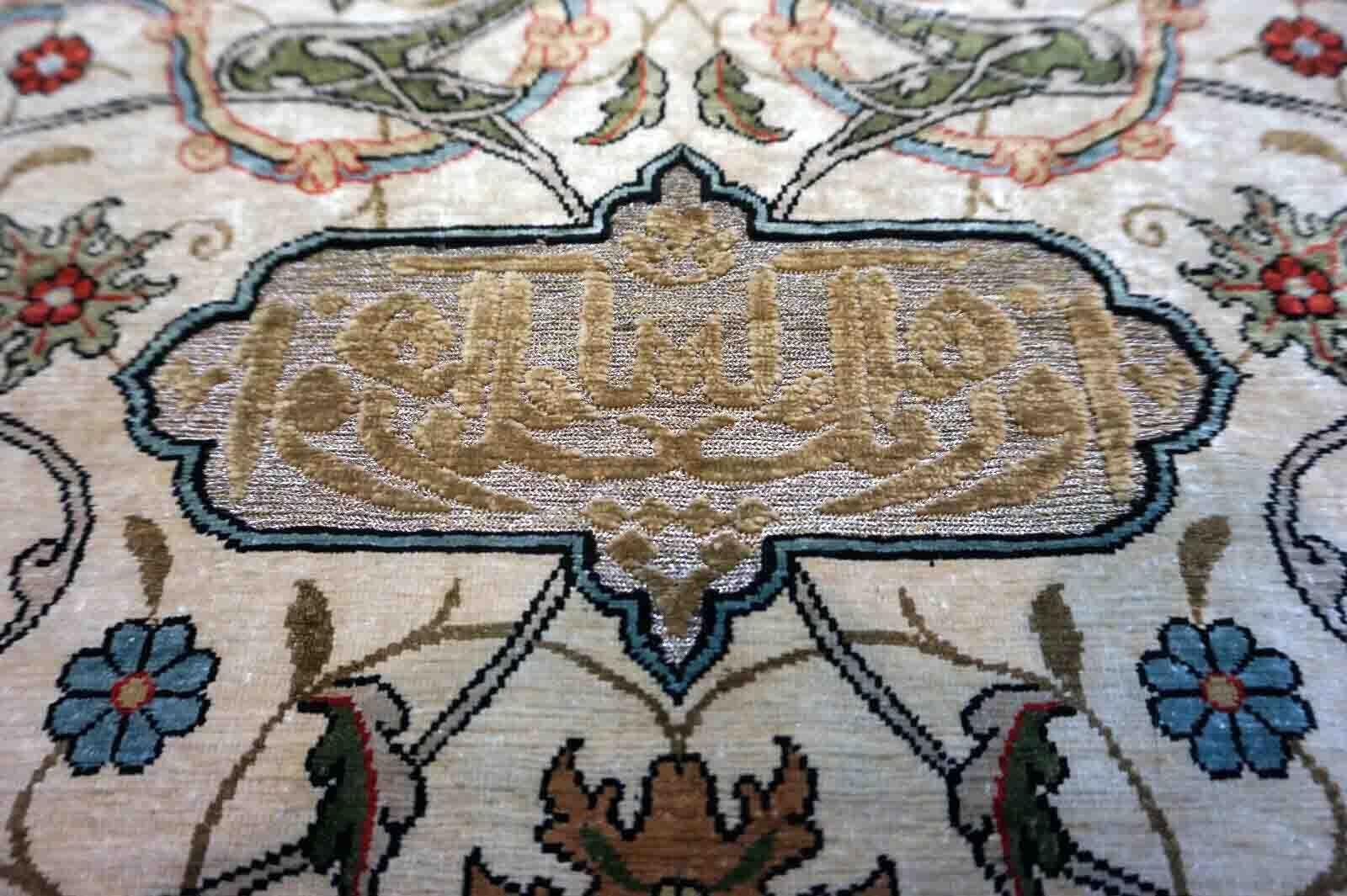 Fine XX secolo Tappeto da preghiera in seta Hereke vintage fatto a mano, anni '70, 1D16 in vendita