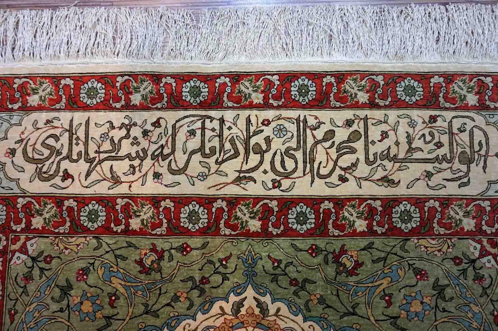 Handgefertigter türkischer Hereke-Seiden-Gebetteppich im Vintage-Stil, 1950er Jahre, 1D16 im Angebot 1