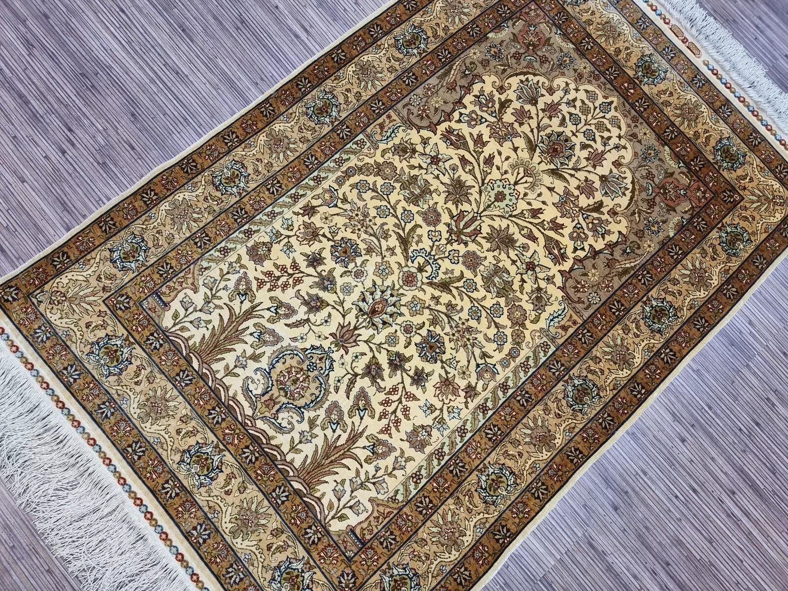 Handmade Vintage Turkish Hereke Silk Prayer Rug 3' x 4.3', 1970s - 1D126 4
