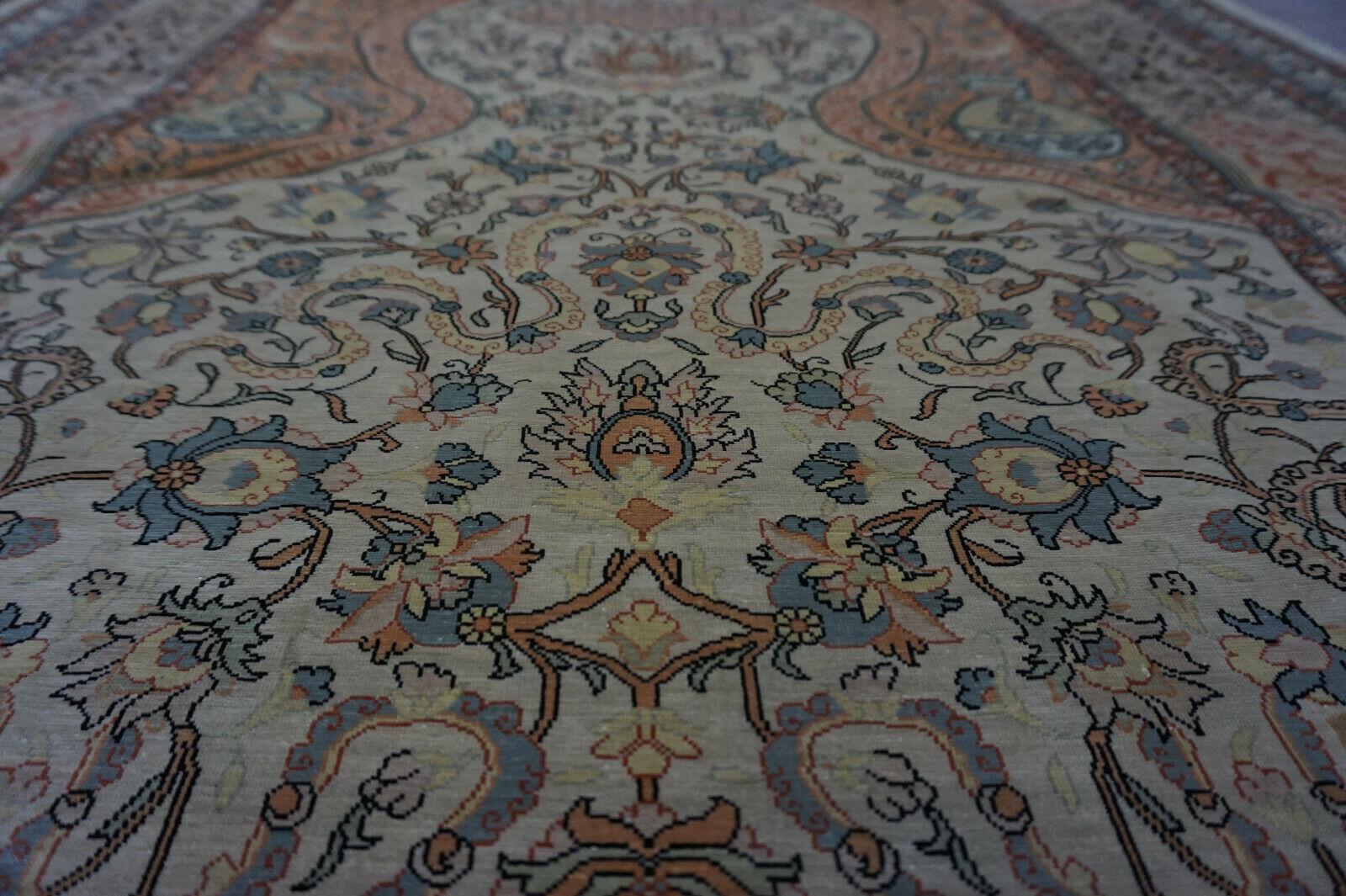 Handgefertigter türkischer Hereke-Seiden-Gebetteppich im Vintage-Stil 3,2' x 4,5', 1970er Jahre - 1D52 im Angebot 5
