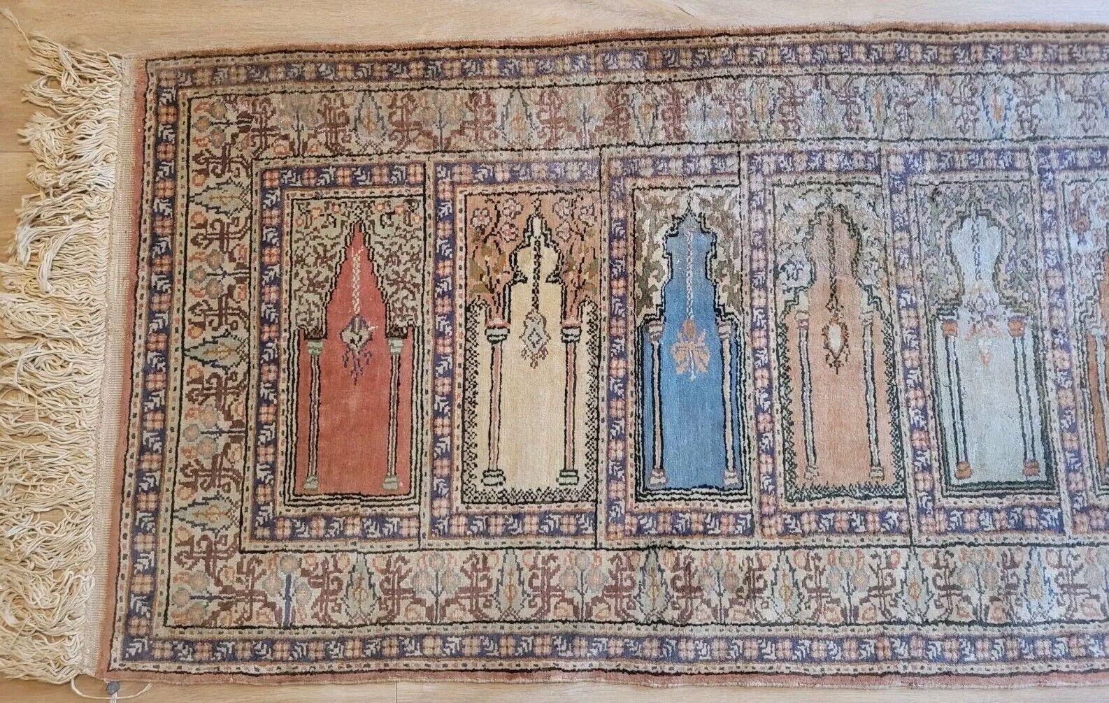 Alfombra turca keyseri vintage hecha a mano 2' x 6,7' (62cm x 206cm) Años 50 - 2K11 mediados del siglo XX en venta