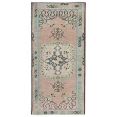Tapis turc vintage fait à la main 2'11" x 5'10"