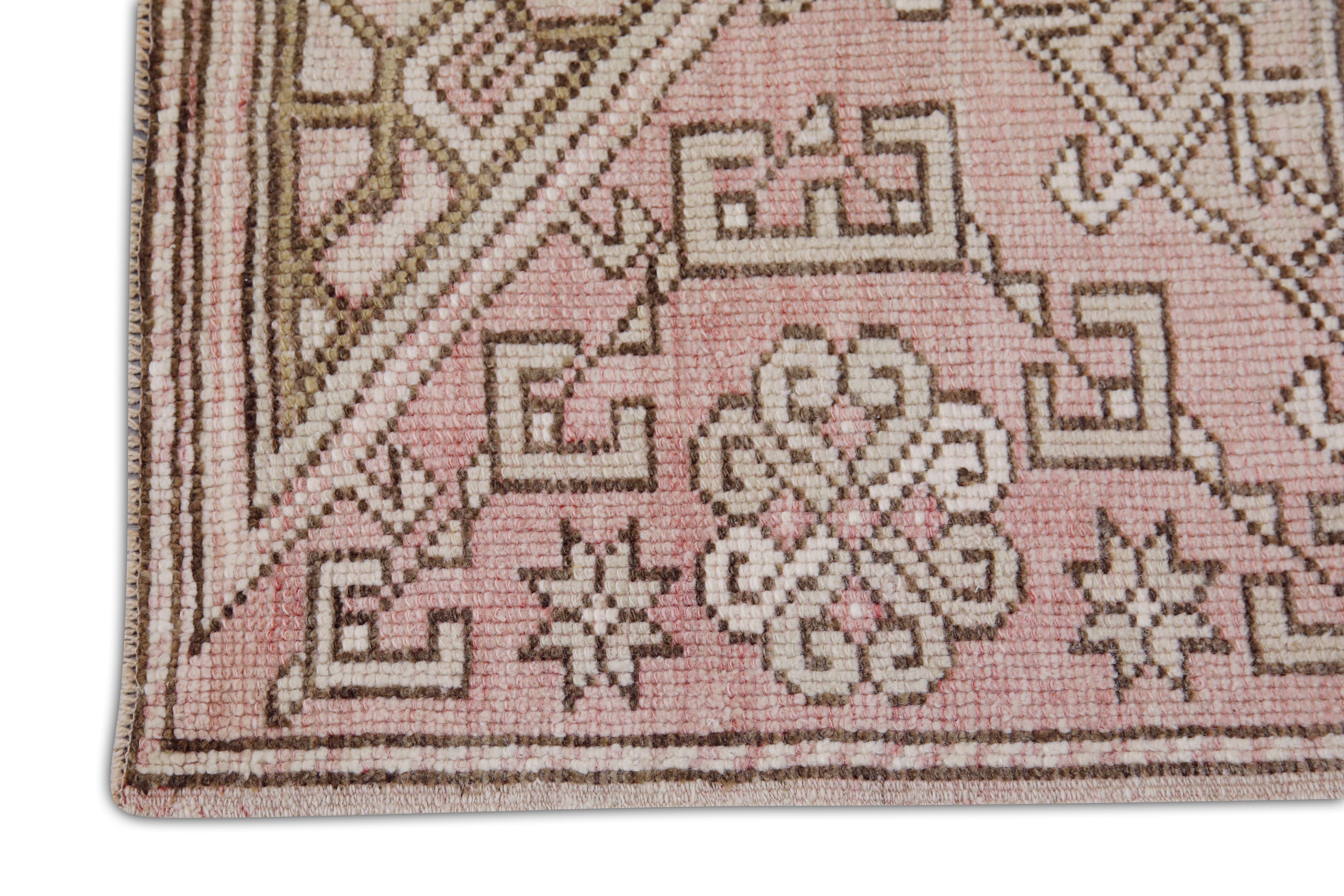 Hand-Woven Handmade Vintage Turkish Rug 2'7