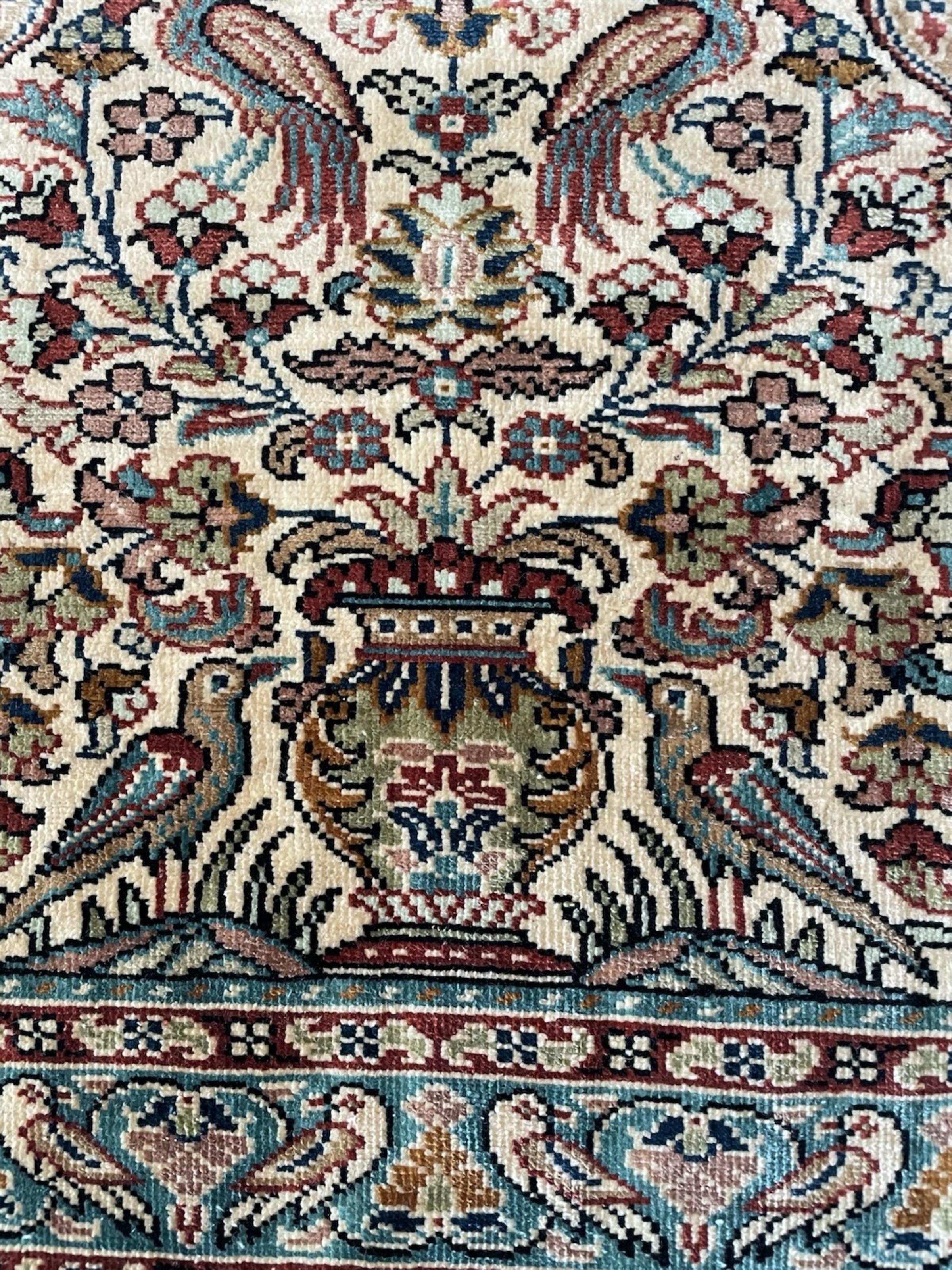 Handmade Vintage Turkish Silk Hereke Prayer Rug 1.2' x 1.6', 1980s - 1N102 For Sale 7