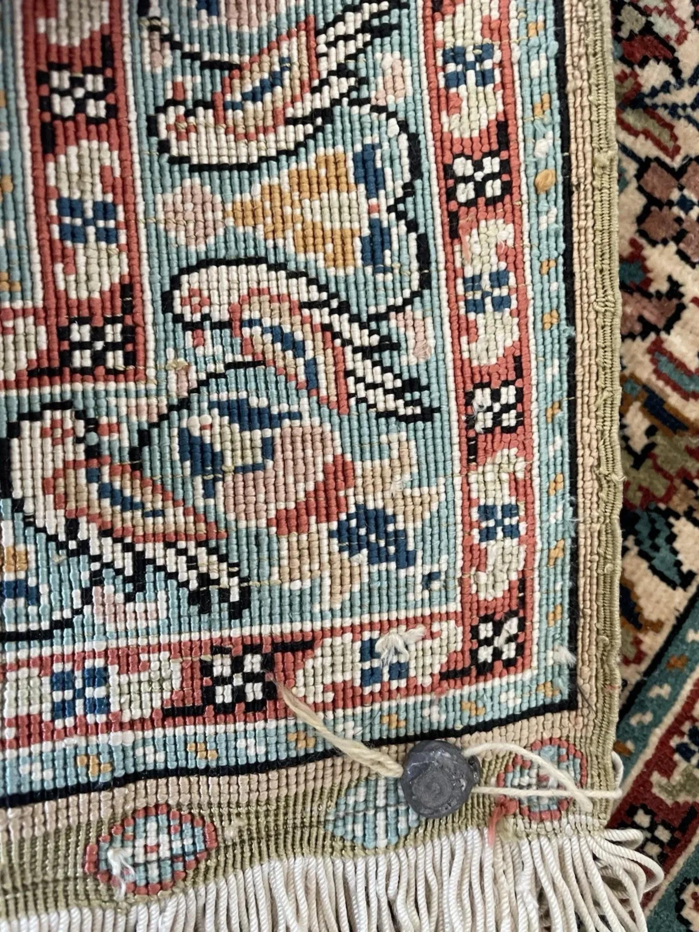 Handmade Vintage Turkish Silk Hereke Prayer Rug 1.2' x 1.6', 1980s - 1N102 For Sale 3