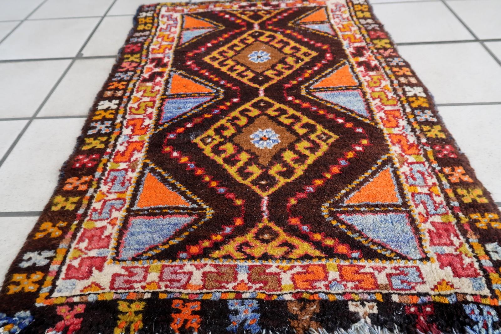 Handmade Vintage Turkish Yastik Rug 1.7' x 2.6', 1950s, 1C1090 For Sale 1