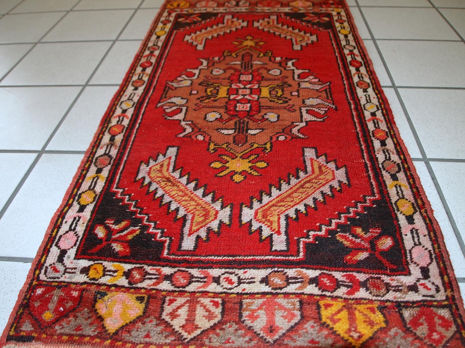 Hand-Knotted Handmade Vintage Turkish Yastik Rug, 1960s, 1C651 For Sale