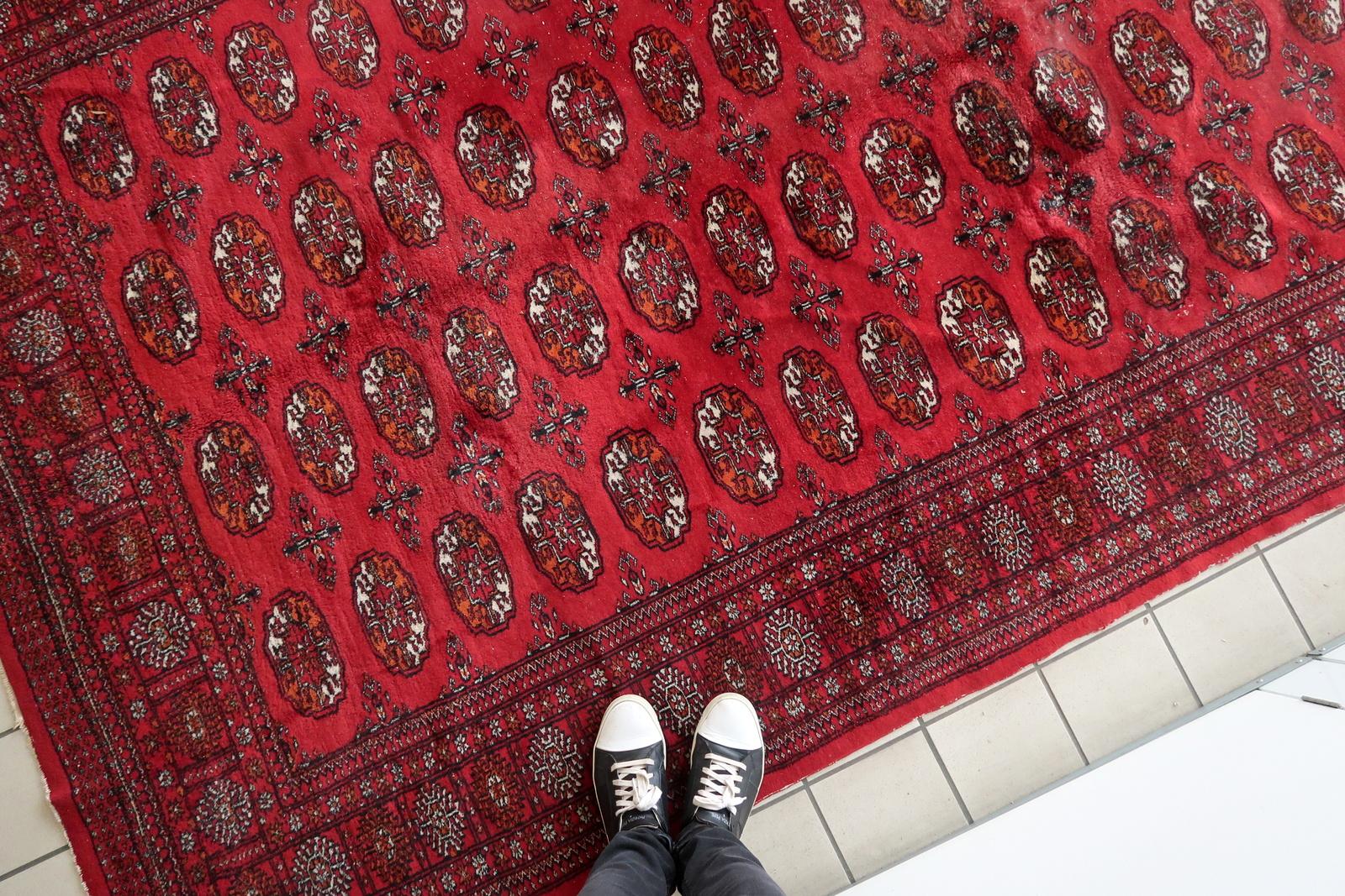Handmade Vintage Turkmen Ersari Rug 4.2' x 6.4' 1960s - 1C1177 For Sale 5
