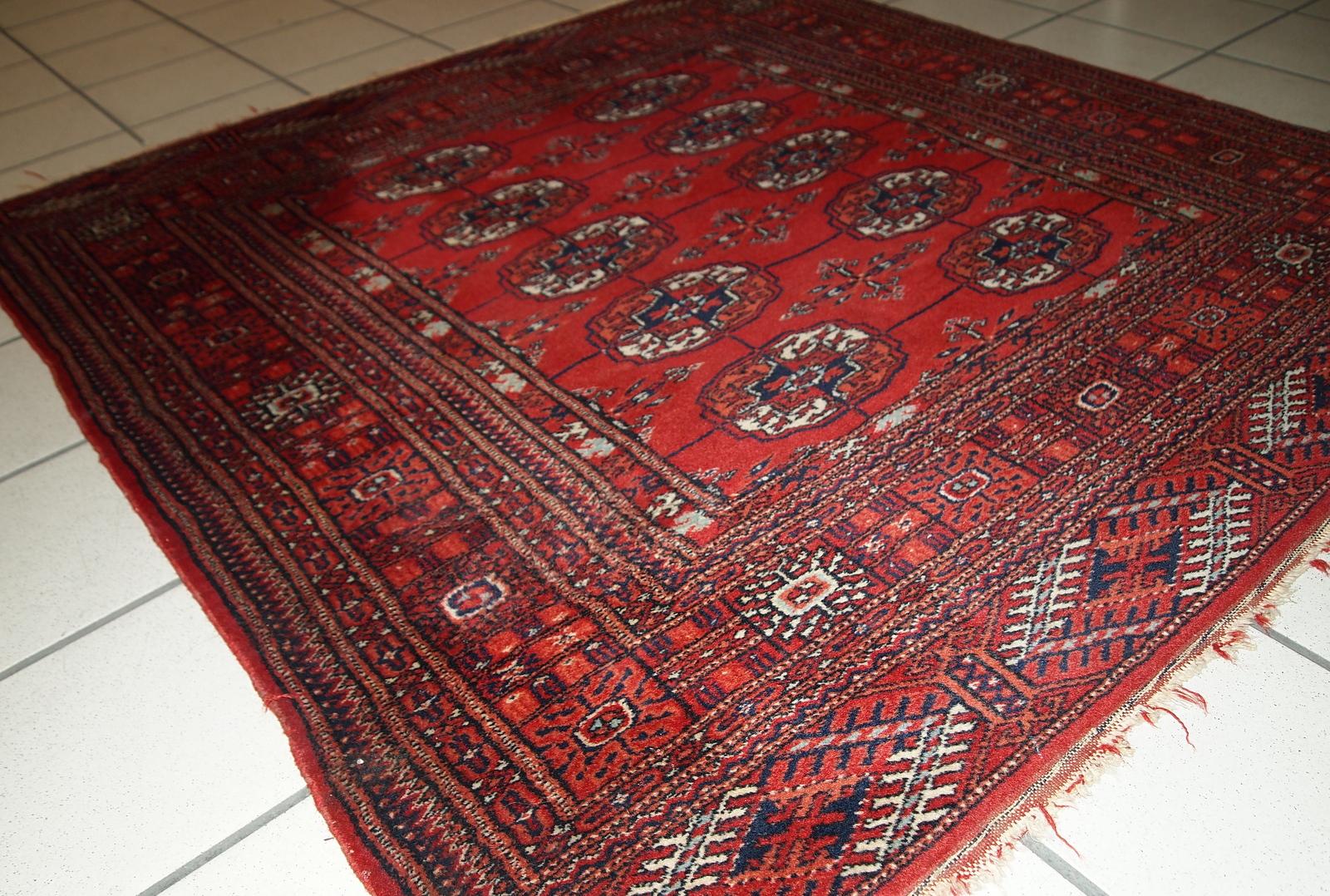 Hand-Knotted Handmade Vintage Turkmen Tekke Rug, 1970s, 1C631 For Sale