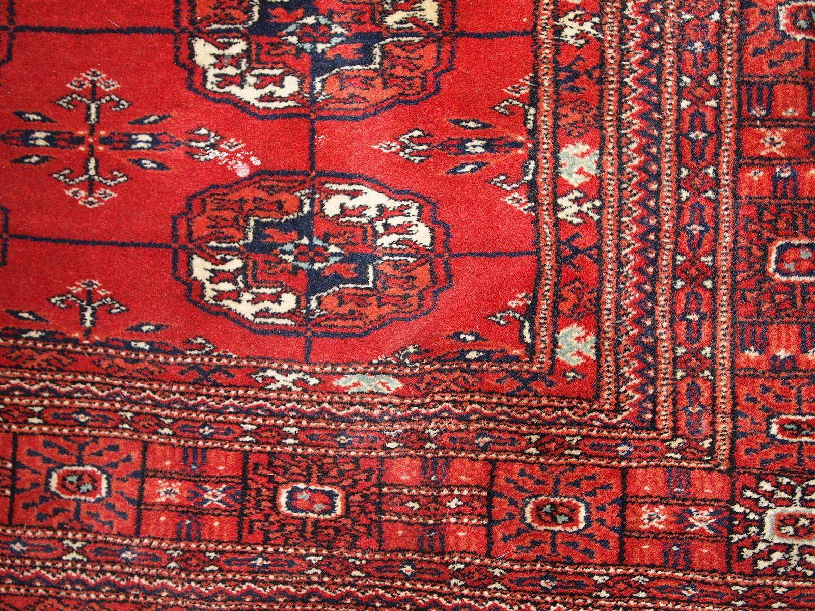 Handmade Vintage Turkmen Tekke Rug, 1970s, 1C631 For Sale 1
