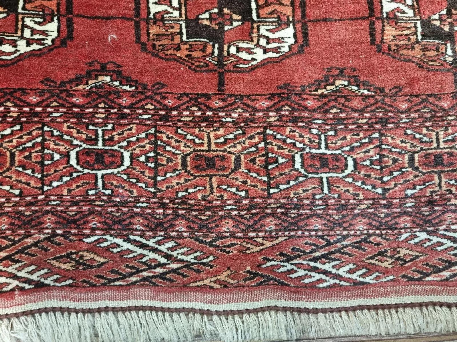 Tappeto Tekke vintage fatto a mano 4' x 5,9' 1950 - 1D199 in vendita 4