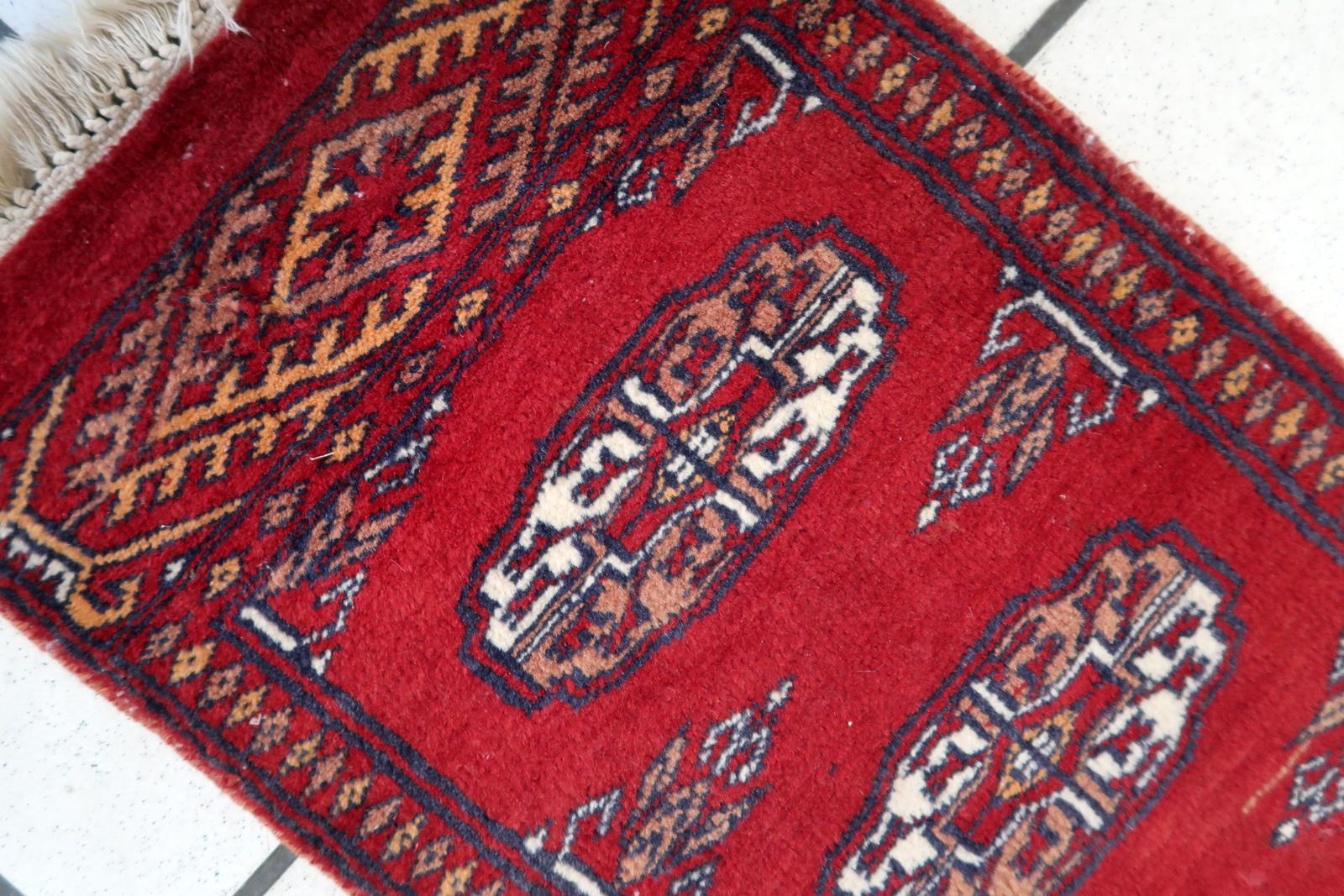 Hand-Knotted Handmade Vintage Uzbek Bukhara Rug 1' x 3.9', 1960s - 1C1128 For Sale