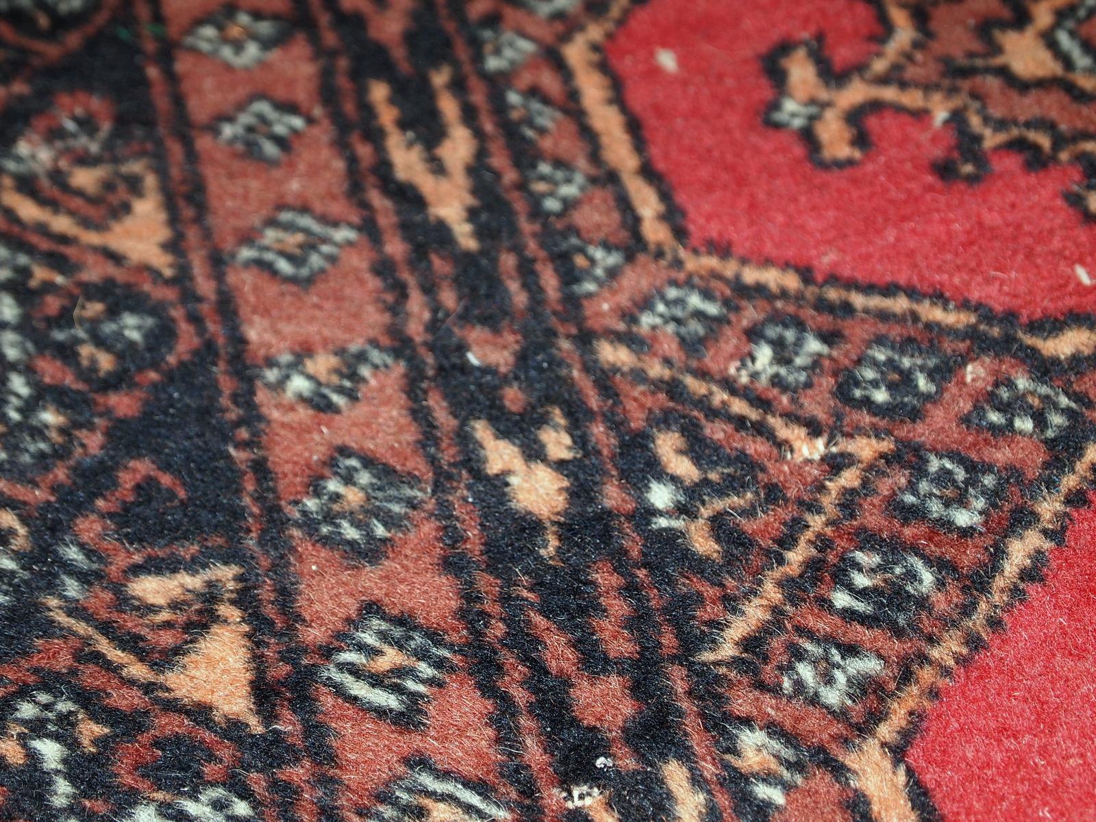 Handmade Vintage Uzbek Bukhara Rug, 1960s, 1С740 For Sale 3