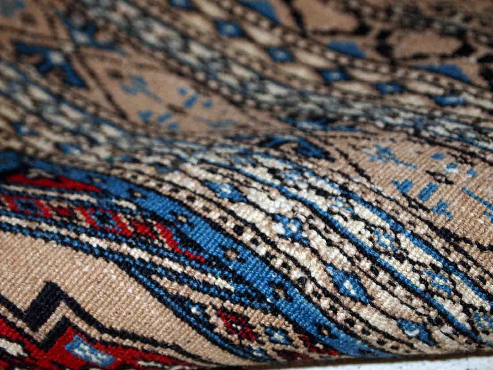 Handmade Vintage Uzbek Bukhara Rug, 1960s, 1C776 For Sale 3