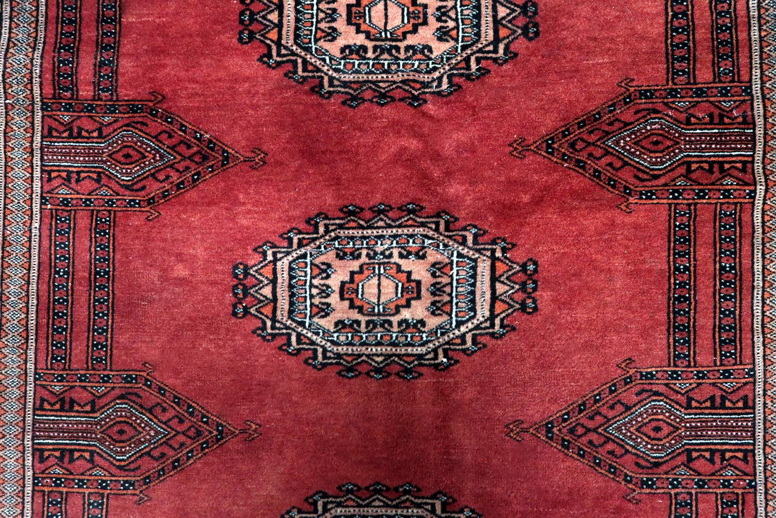 Mid-20th Century Handmade Vintage Uzbek Bukhara Rug 1960s - 1C1083 For Sale