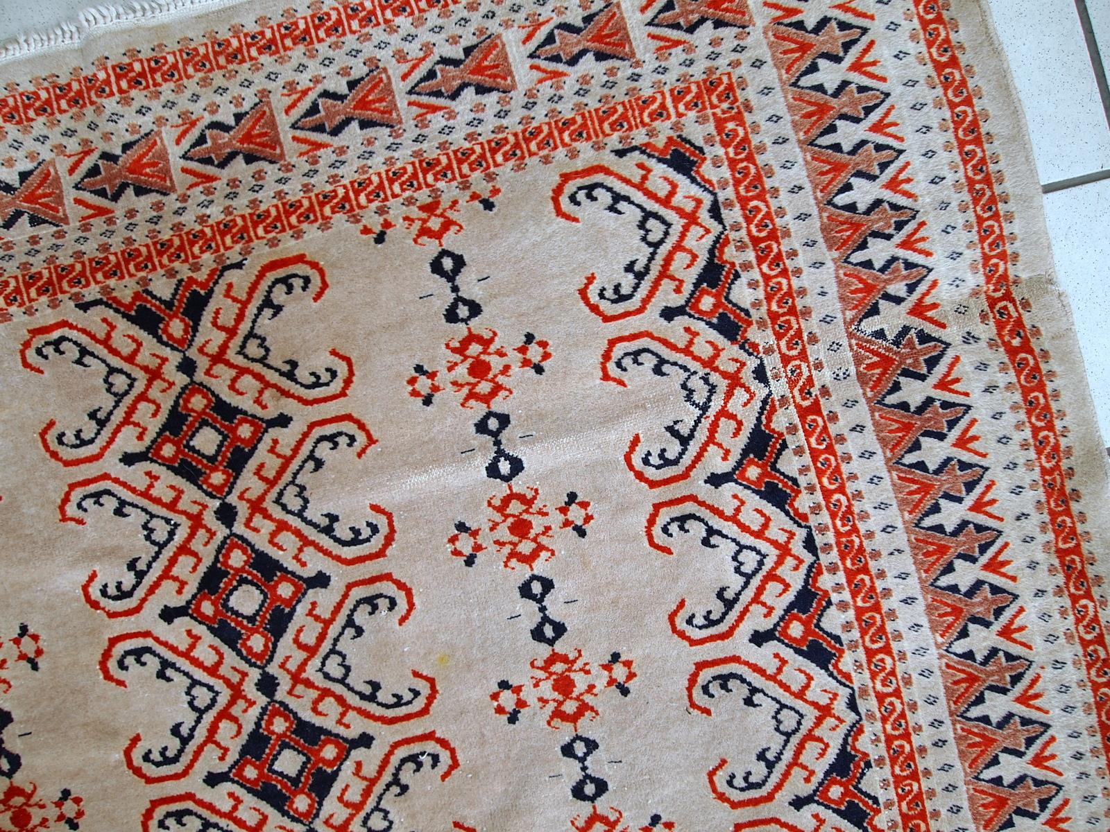 Wool Handmade Vintage Uzbek Bukhara Rug, 1960s, 1c491 For Sale