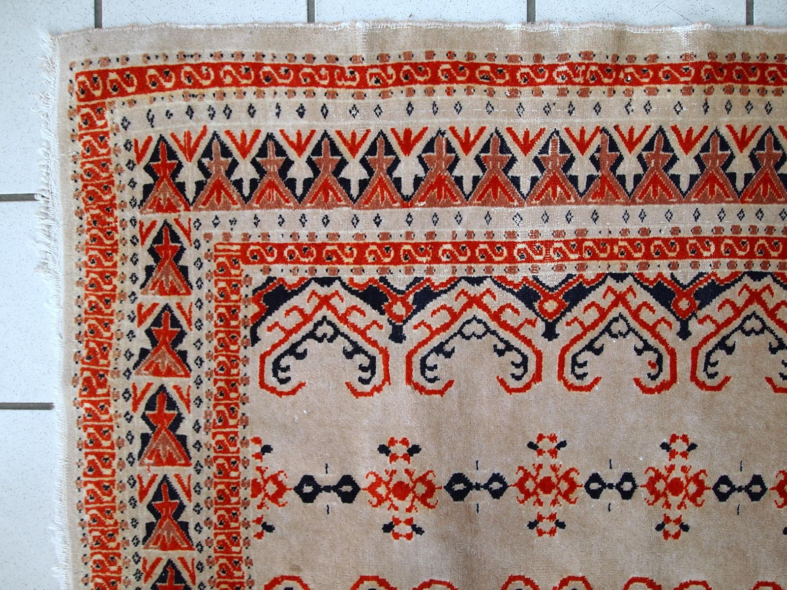 Handmade Vintage Uzbek Bukhara Rug, 1960s, 1c491 For Sale 2