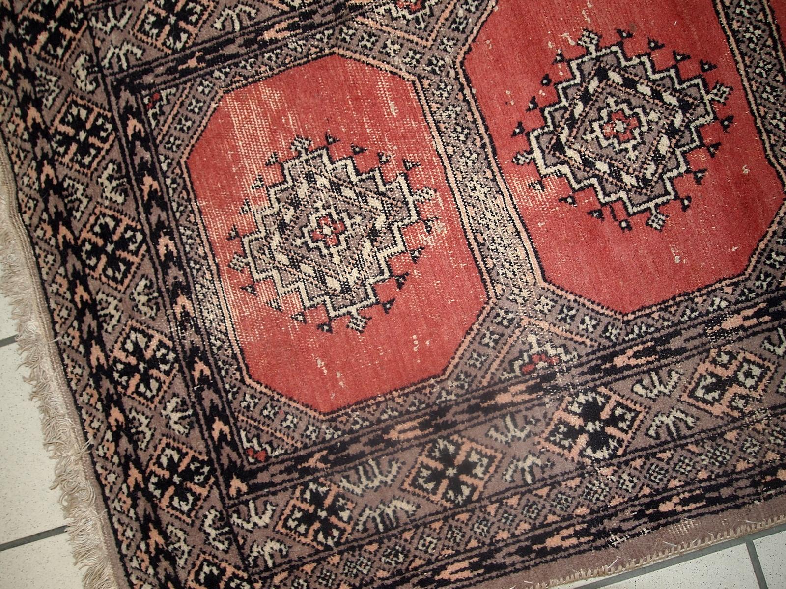Mid-20th Century Handmade Vintage Uzbek Bukhara Rug, 1960s, 1C624