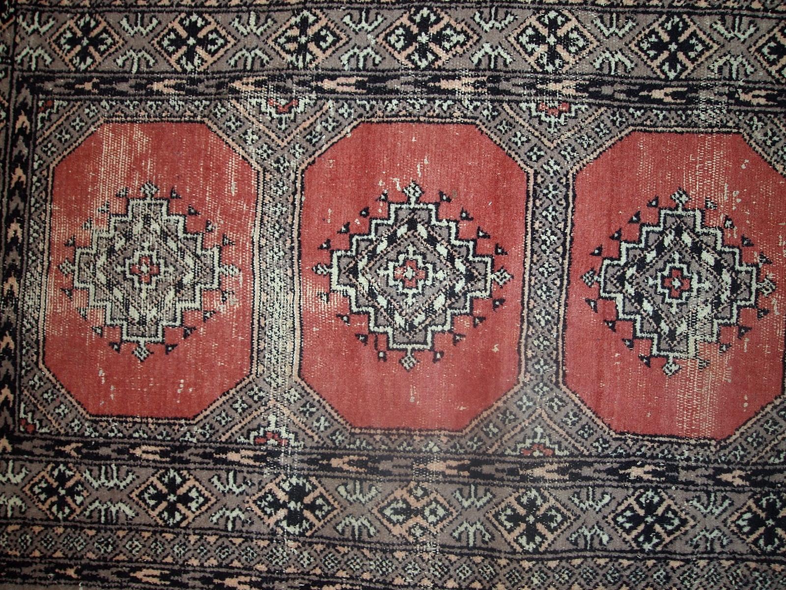 Handmade Vintage Uzbek Bukhara Rug, 1960s, 1C624 1