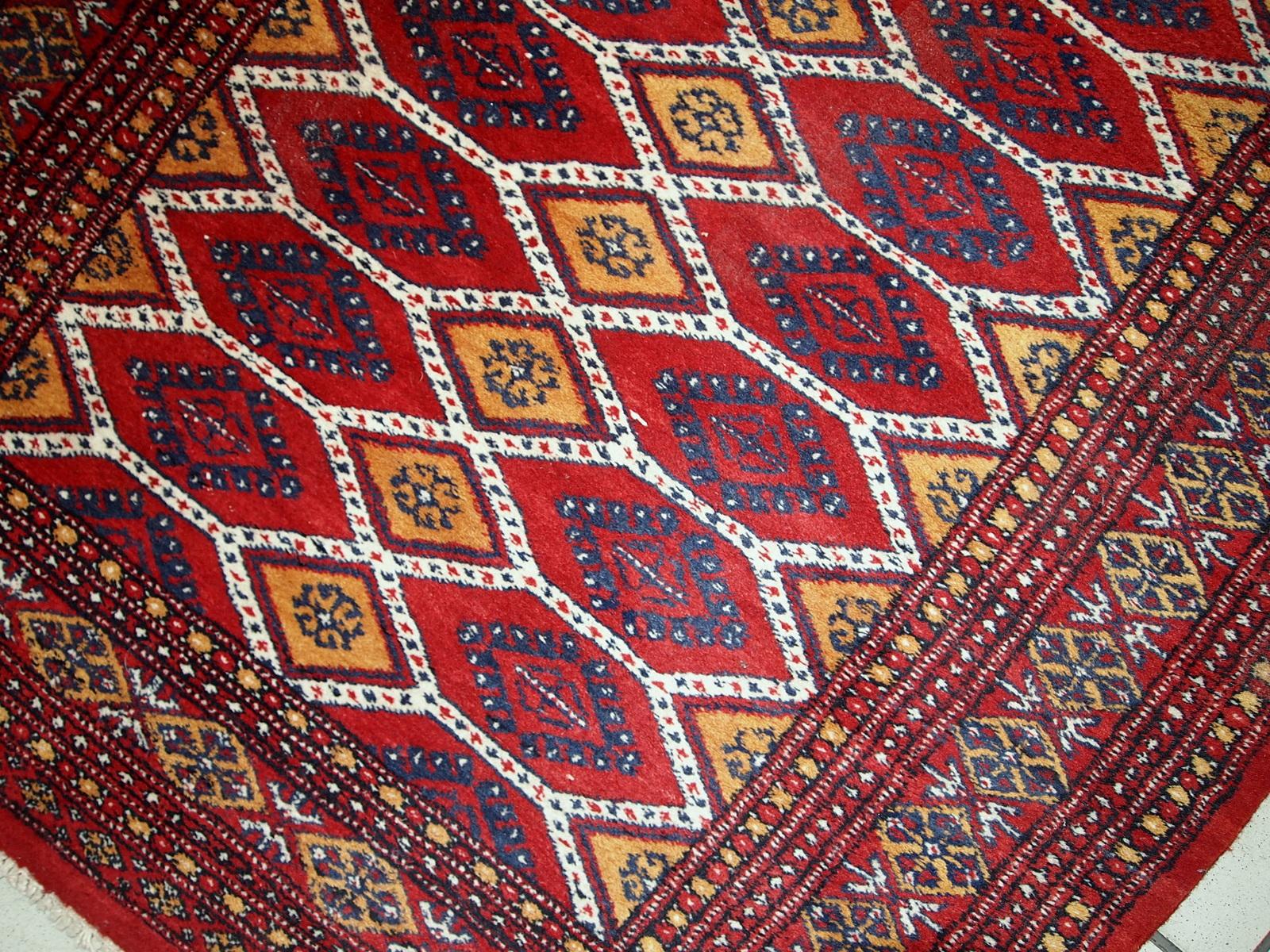 Handgefertigter usbekischer Buchara-Teppich 1960er Jahre - 1C726 (Mitte des 20. Jahrhunderts) im Angebot