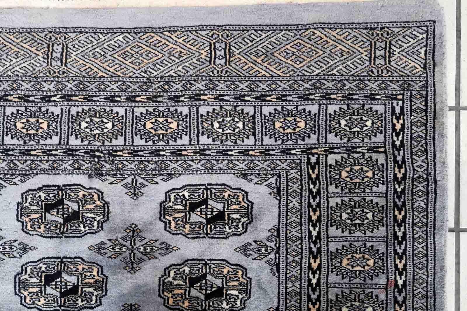 Handmade Vintage Uzbek Bukhara Rug, 1960s, 1C869 For Sale 5