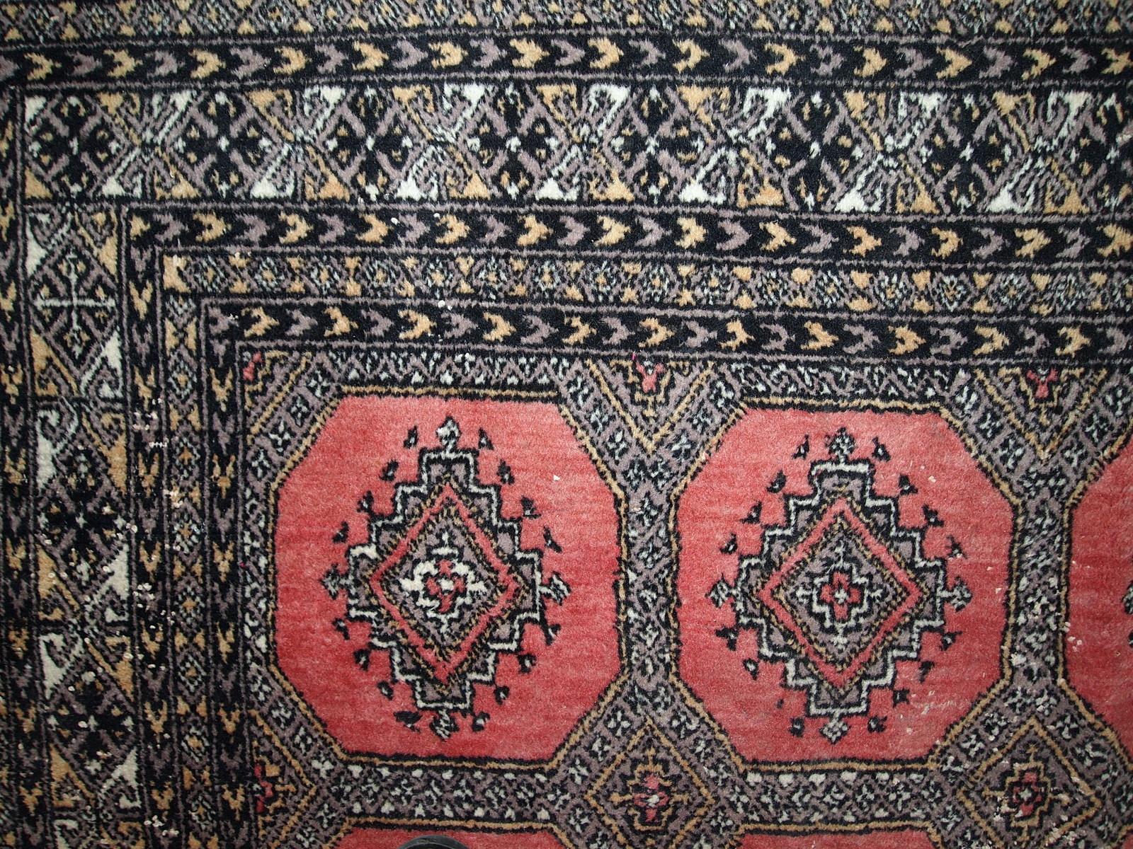 Handmade Vintage Uzbek Bukhara Rug, 1970s, 1C639 4