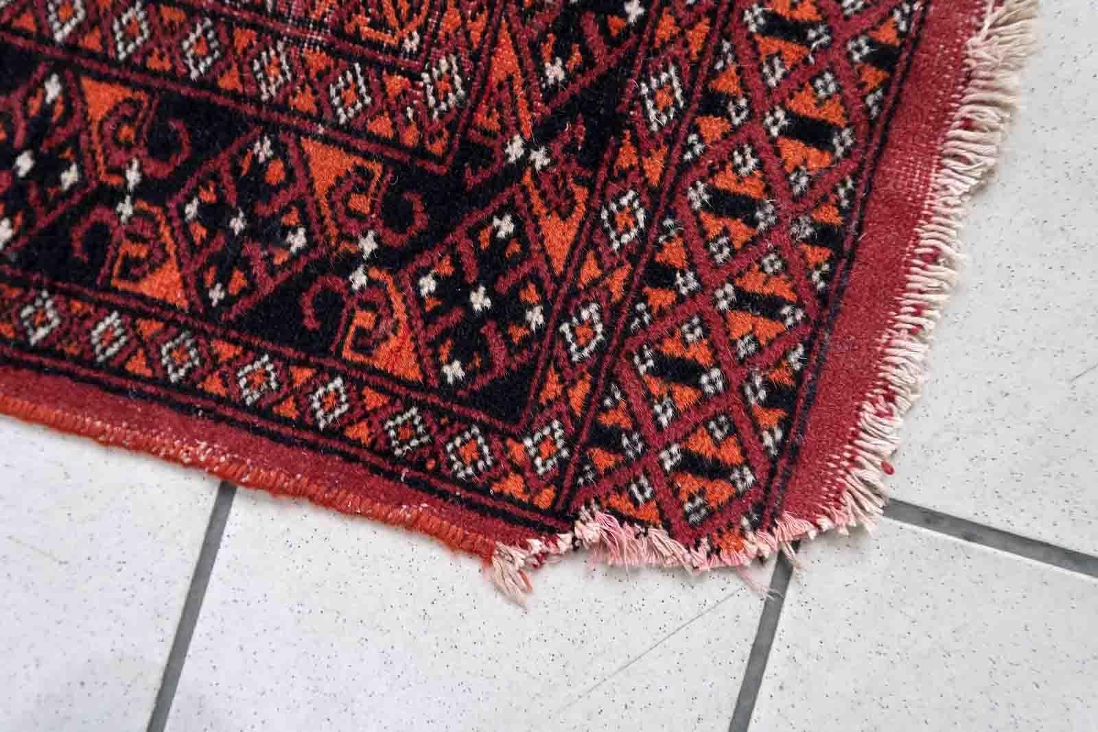 Handgefertigter uzbekischer Bukhara-Teppich, 1970er Jahre, 1C865 im Zustand „Relativ gut“ im Angebot in Bordeaux, FR