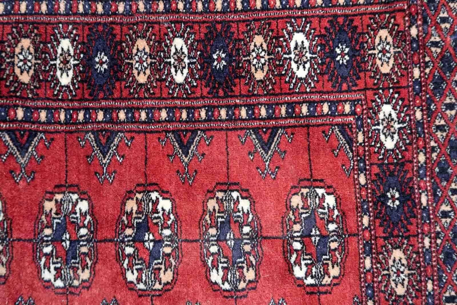 Handmade Vintage Uzbek Bukhara Rug, 1970s, 1C995 For Sale 1