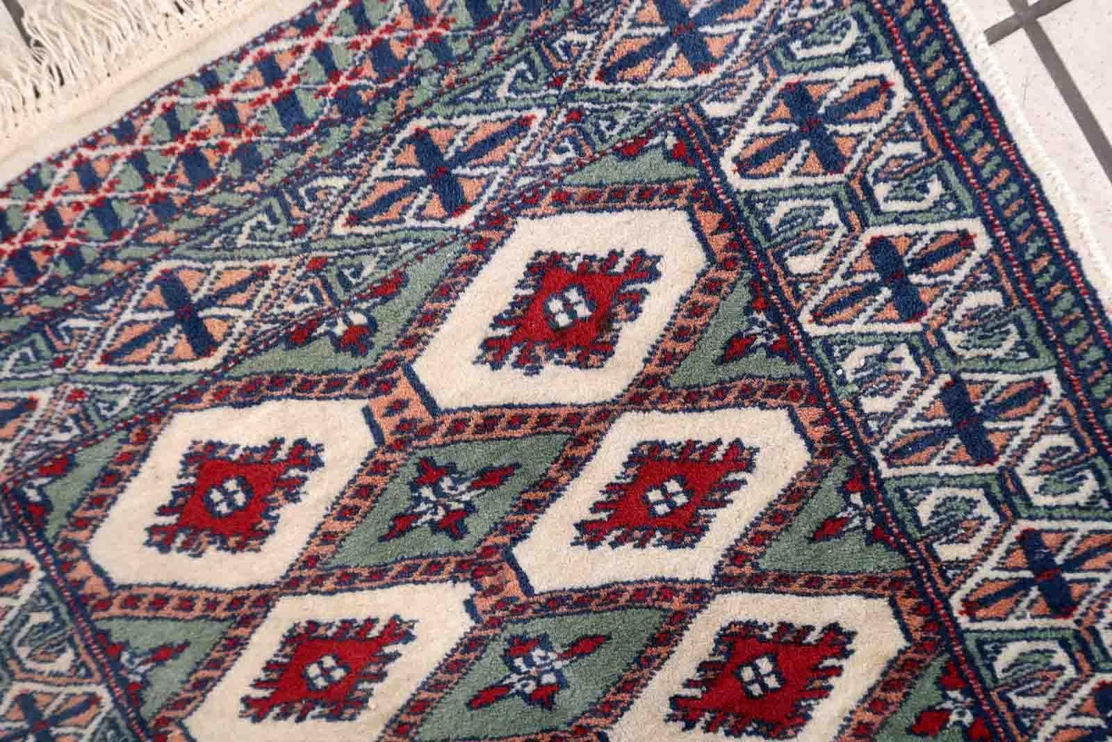 Handmade Vintage Uzbek Bukhara Rug, 1970s, 1C997 For Sale 2