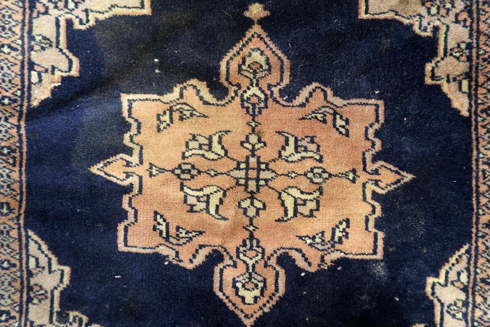 Handgefertigter usbekischer Buchara-Teppich 2,1' x 2,1' 1960er Jahre - 1C1176 im Zustand „Gut“ im Angebot in Bordeaux, FR