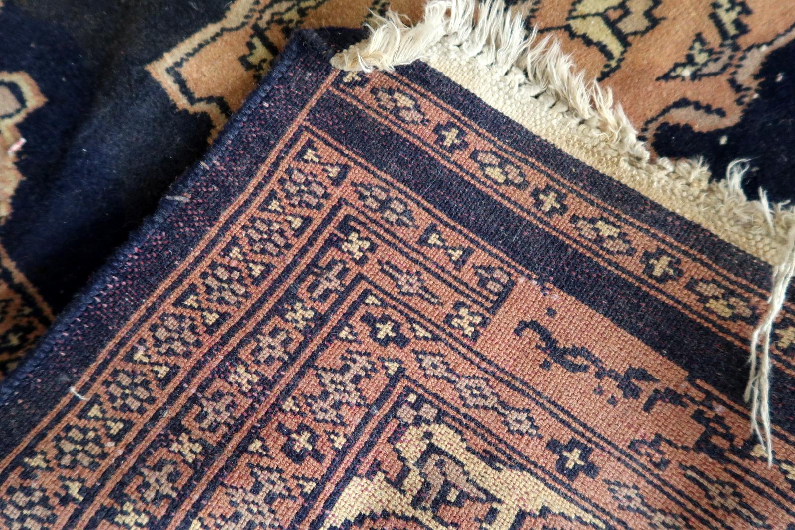 Handgefertigter usbekischer Buchara-Teppich 2,1' x 2,1' 1960er Jahre - 1C1176 im Angebot 2