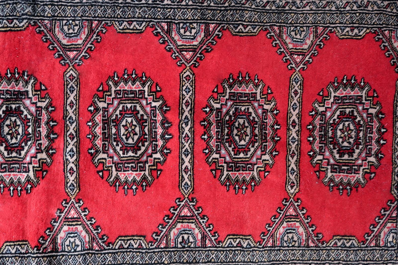 Handmade Vintage Uzbek Bukhara Rug 3' x 6.1', 1960s - 1C1095 In Good Condition For Sale In Bordeaux, FR